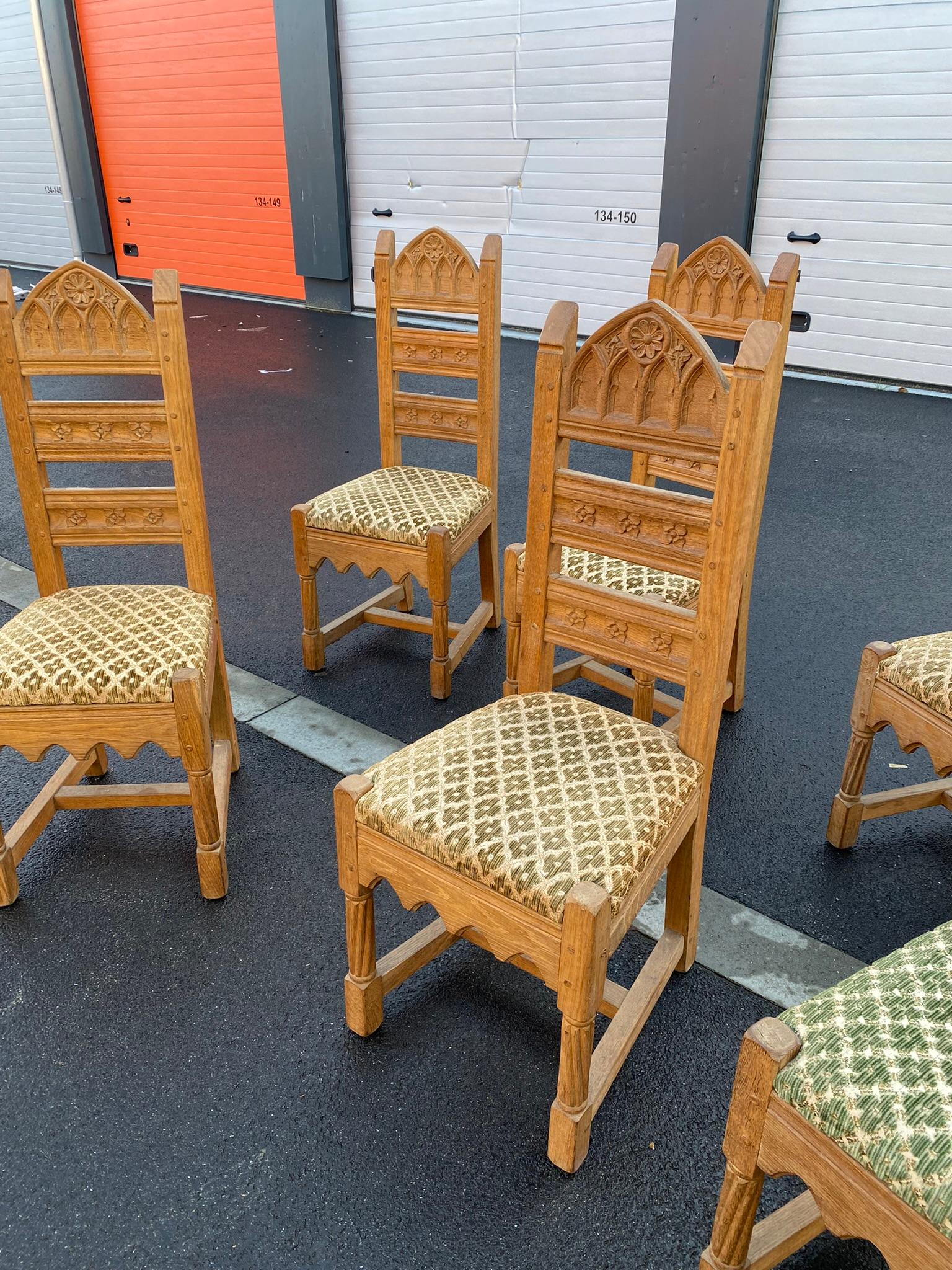 8 Neogothic Chairs in Oak circa 1950 For Sale 2
