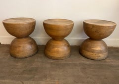 2 Taburetes / Mesas auxiliares de roble "Clessidra ", Diseño Mario Botta