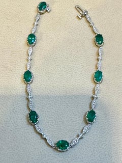8 Oval Emeralds 3.2 Carat Emerald Tennis Bracelet 14 Karat White Gold, 7 "