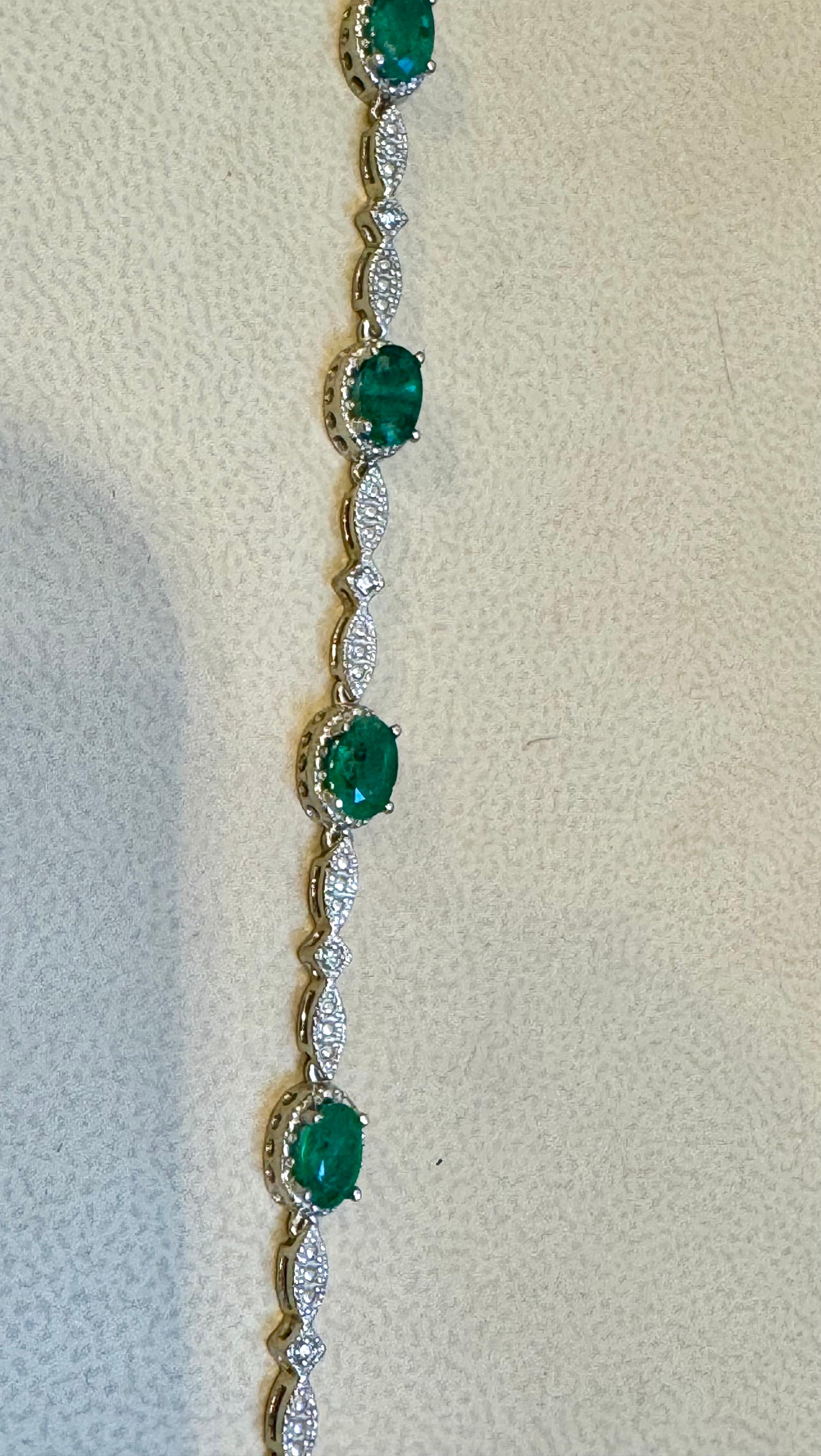 8 Oval Emeralds 3.2 Carat Emerald Tennis Bracelet 14 Karat White Gold, 7 