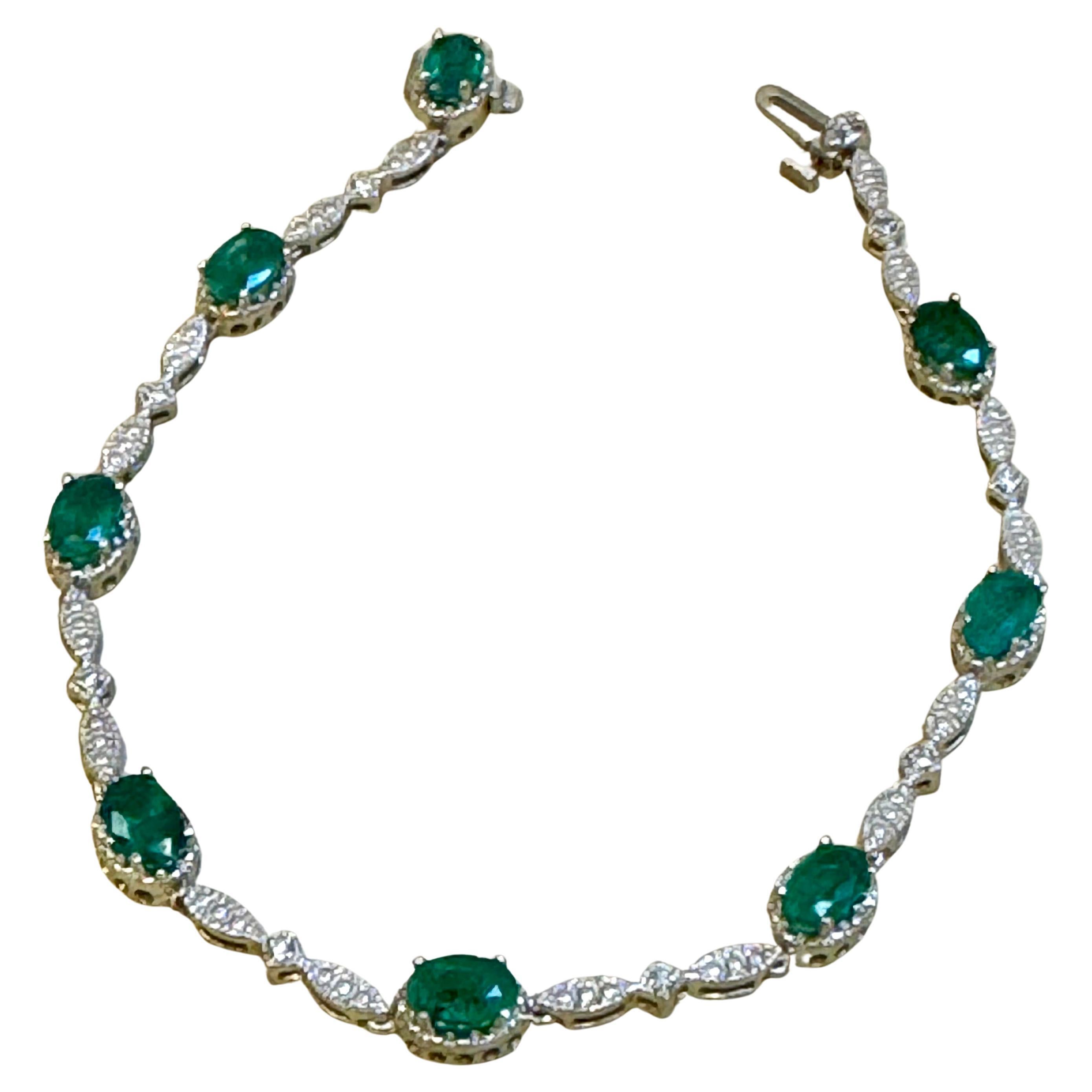 8 smeraldi ovali da 3,2 carati Bracciale tennis in oro bianco 14 carati, 7 "