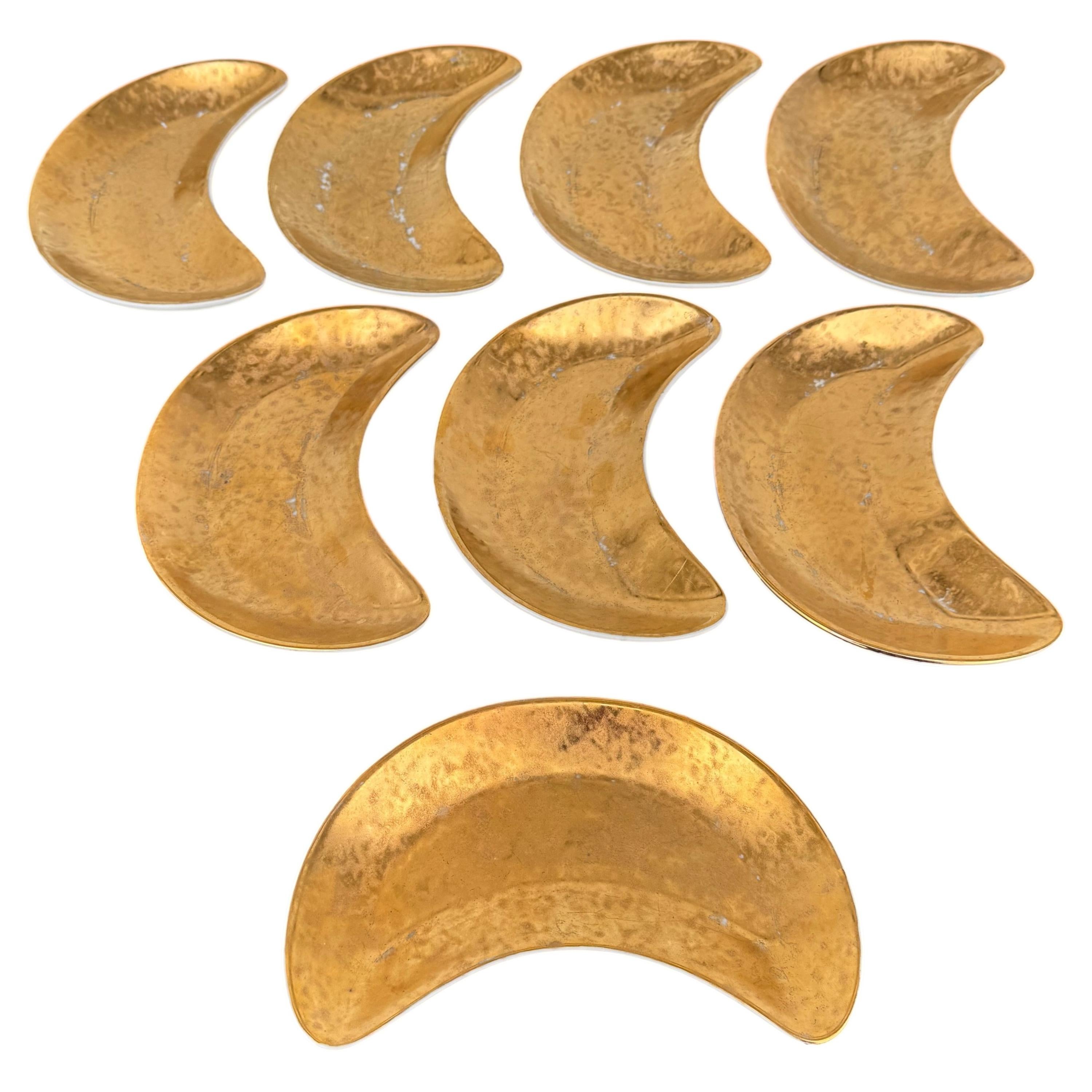 8 pcs. of 1950's Piero Fornasetti Gilt "Grande Antico" Crescent Plates For Sale