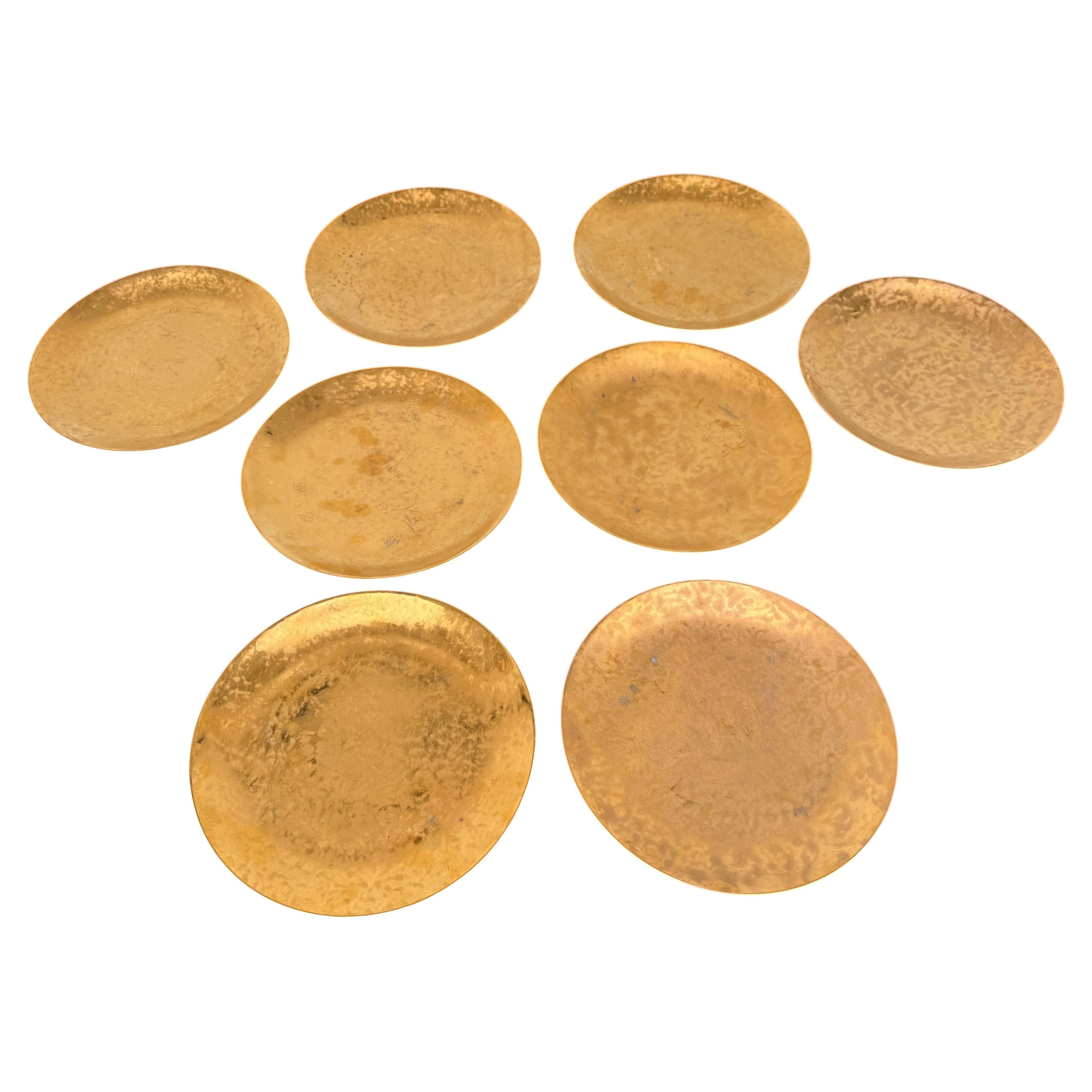 8 pcs. of 1950's Piero Fornasetti Gilt "Grande Antico" Salad Anders For Sale