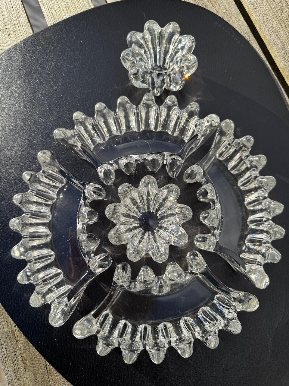 Centre de table Art Déco de 8 pièces en cristal français comprenant 2 chandeliers 3