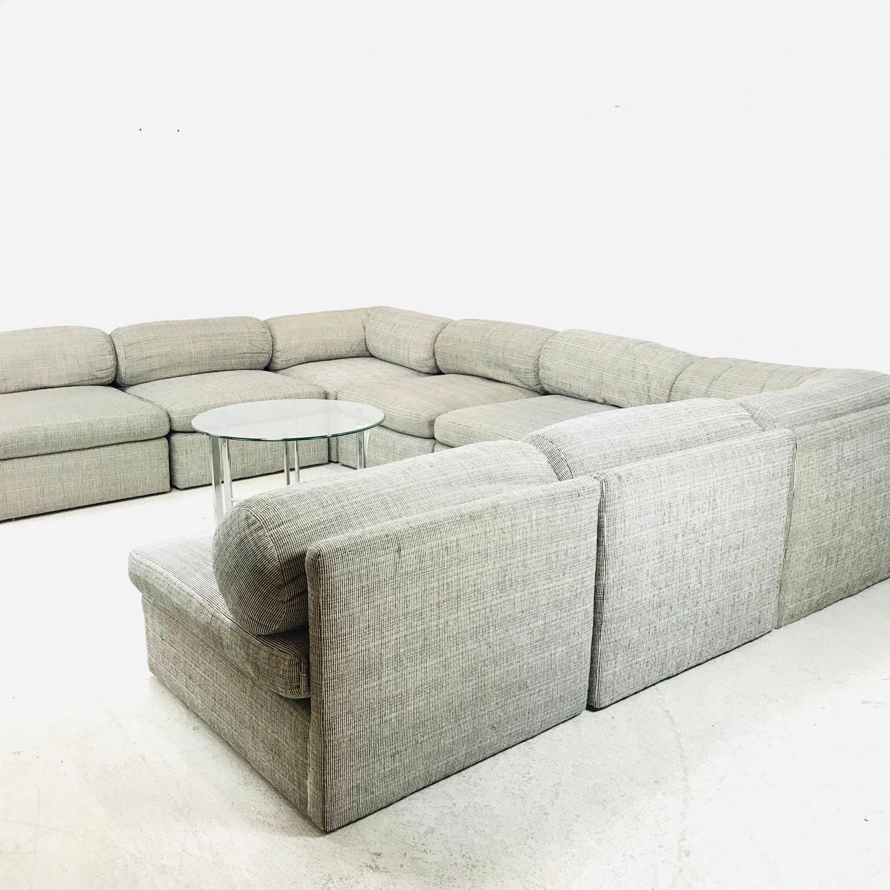 Beautiful 8-piece sectional sofa by Milo Baughman for Thayer Coggin. Re-upholstery recommended (see photos for details).