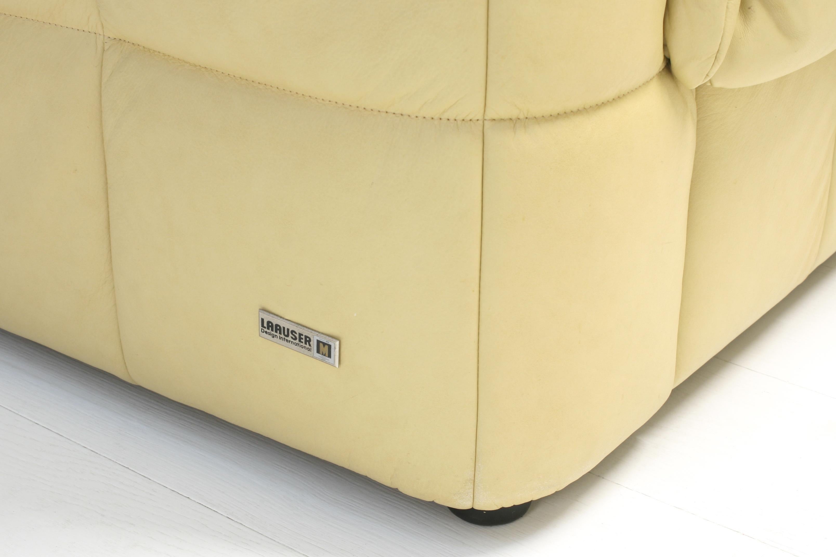 Modulares 8teiliges Schlangen-Sofa aus gelbem, pastellfarbenem, gestepptem Leder von Laauser im Angebot 11