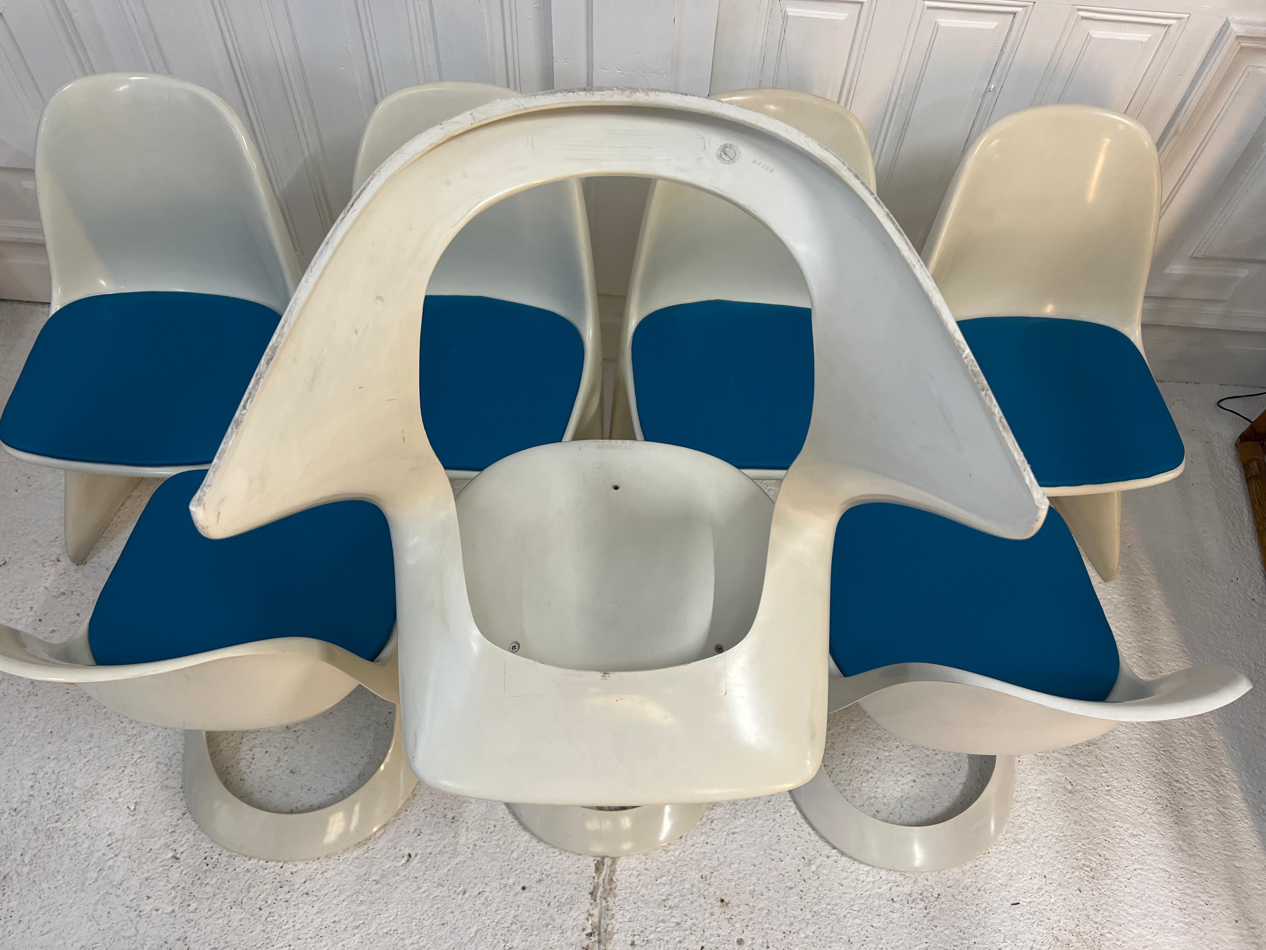 8 Chairs Casala , 1970’s Vintage  For Sale 3