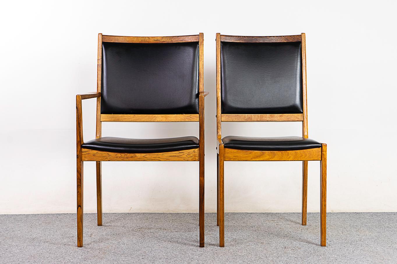  8 Rosewood Danish Dining Chairs In Good Condition For Sale In VANCOUVER, CA