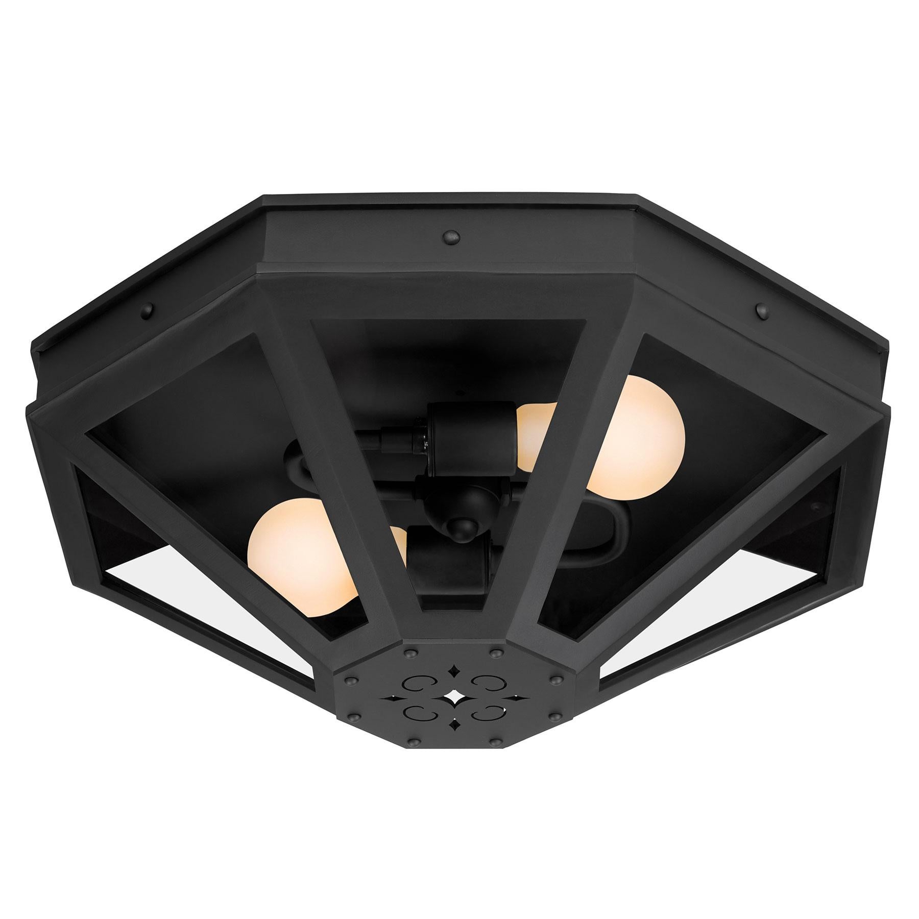 Fabriqué à la main avec une précision architecturale, le support de plafond hexagonal CM08 s'inspire des ferronneries ornementales de l'architecture espagnole et méditerranéenne historique. Chaque luminaire est fabriqué à la main dans le sud de la
