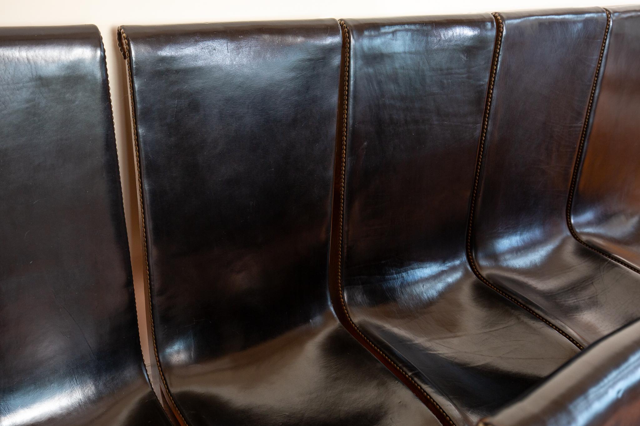 8 Sedie da pranzo in pelle di Oak spagnolo Pierre Lottier Valmazan Mid Century in vendita 5