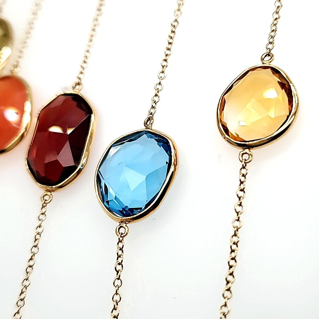 8 Stone Multicolor Necklace in 18 K Gold For Sale 4