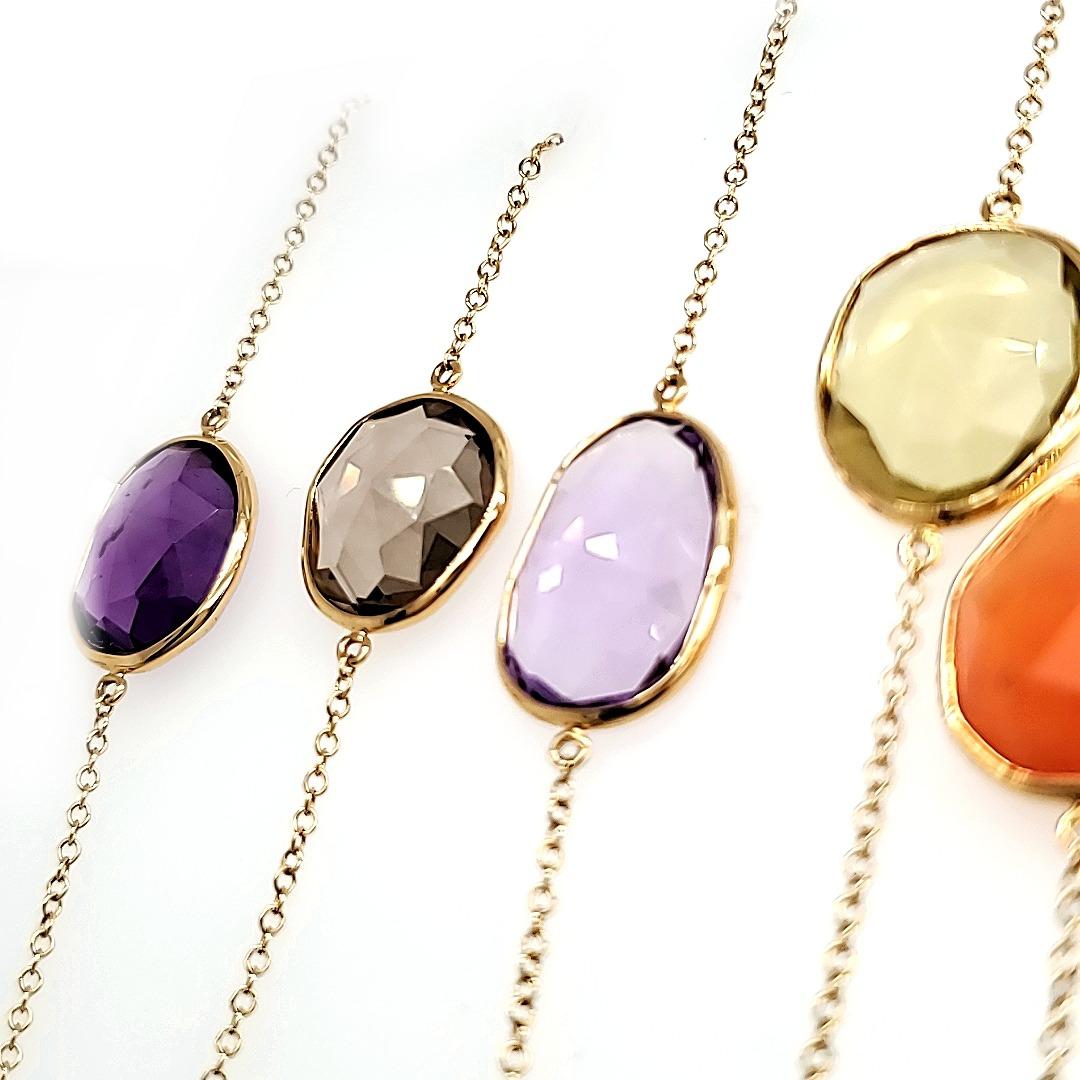 Mehrfarbige Halskette mit 8 Steinen aus 18 Karat Gold im Angebot 3