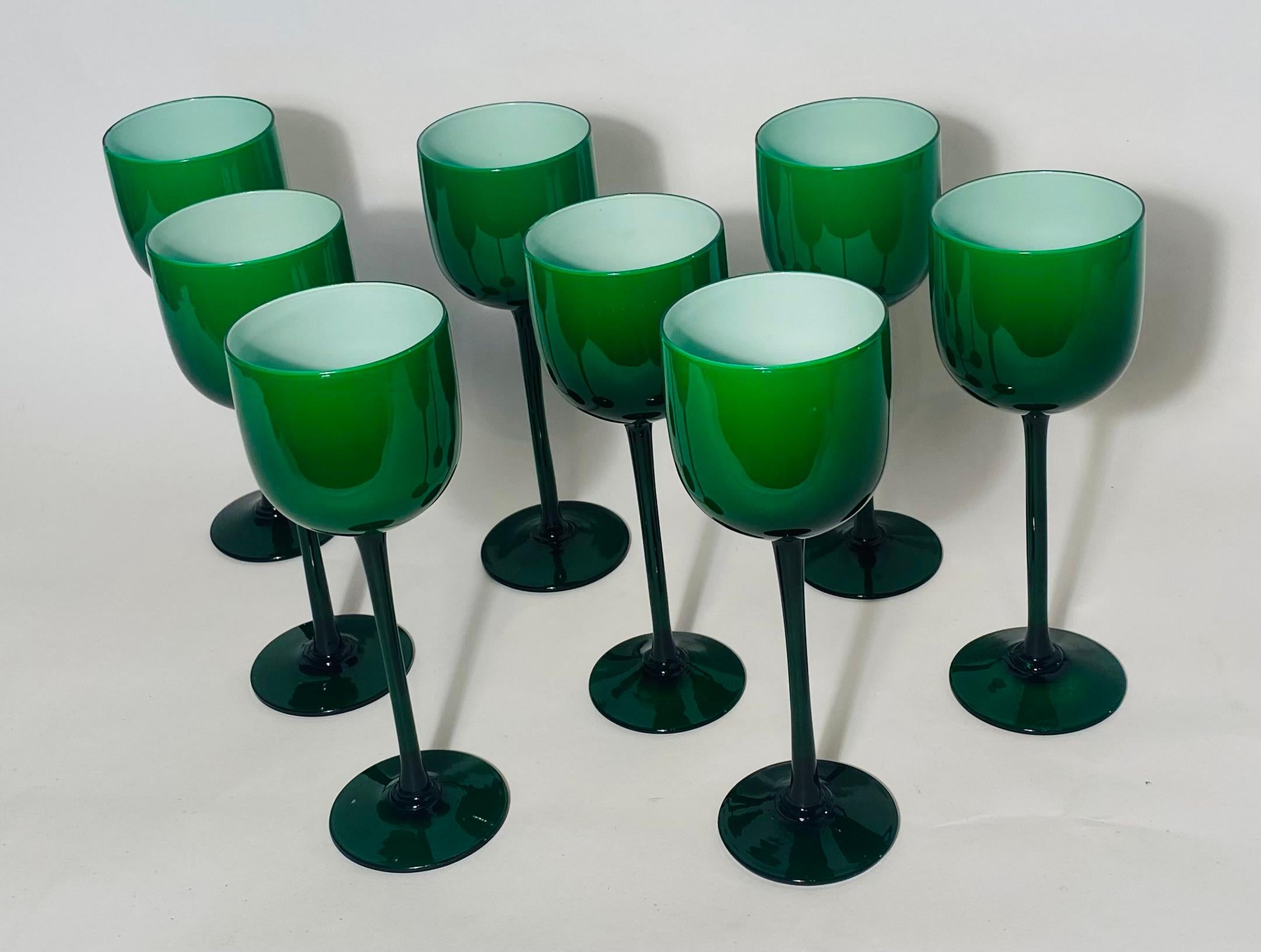 8 Tall Carlo Moretti Vibrant Green & White Cased Goblets. Vintage Circa 1960's In Good Condition In West Palm Beach, FL