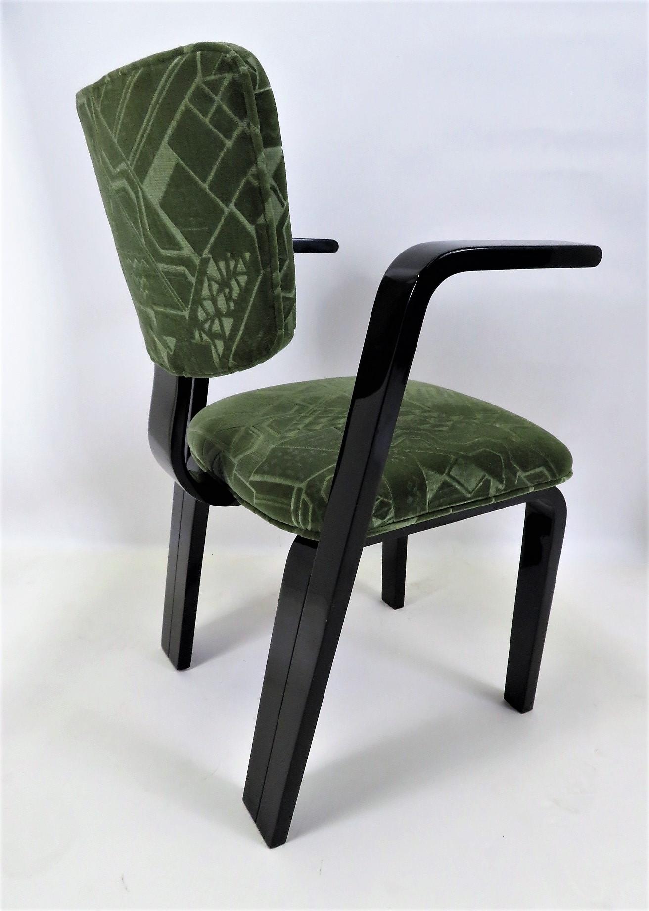 8 Thonet 1940s Armed Dining Chairs Art Deco Mohair & Black Lacquer In Good Condition In Miami, FL