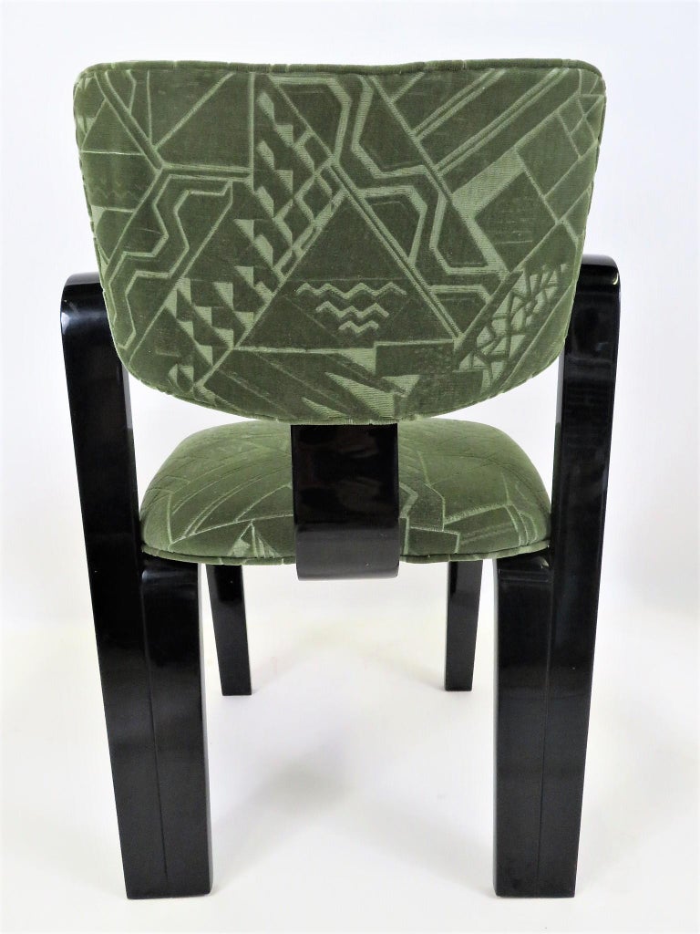 Mid-20th Century 8 Thonet 1940s Armed Dining Chairs Art Deco Mohair & Black Lacquer For Sale