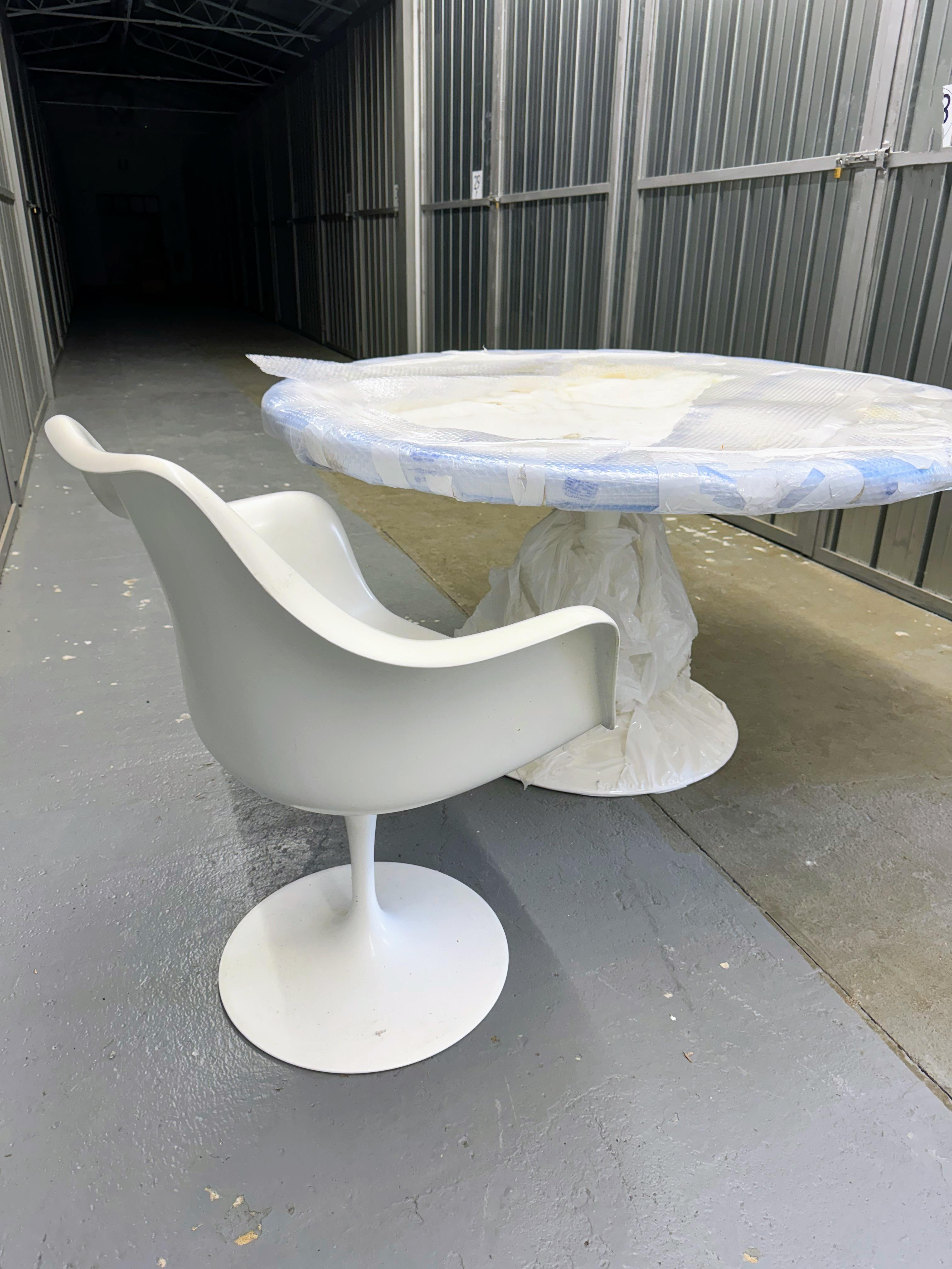Mid-20th Century Set of 8  Tulip Dining Armchairs by E. Saarenin  Knoll 1969 For Sale