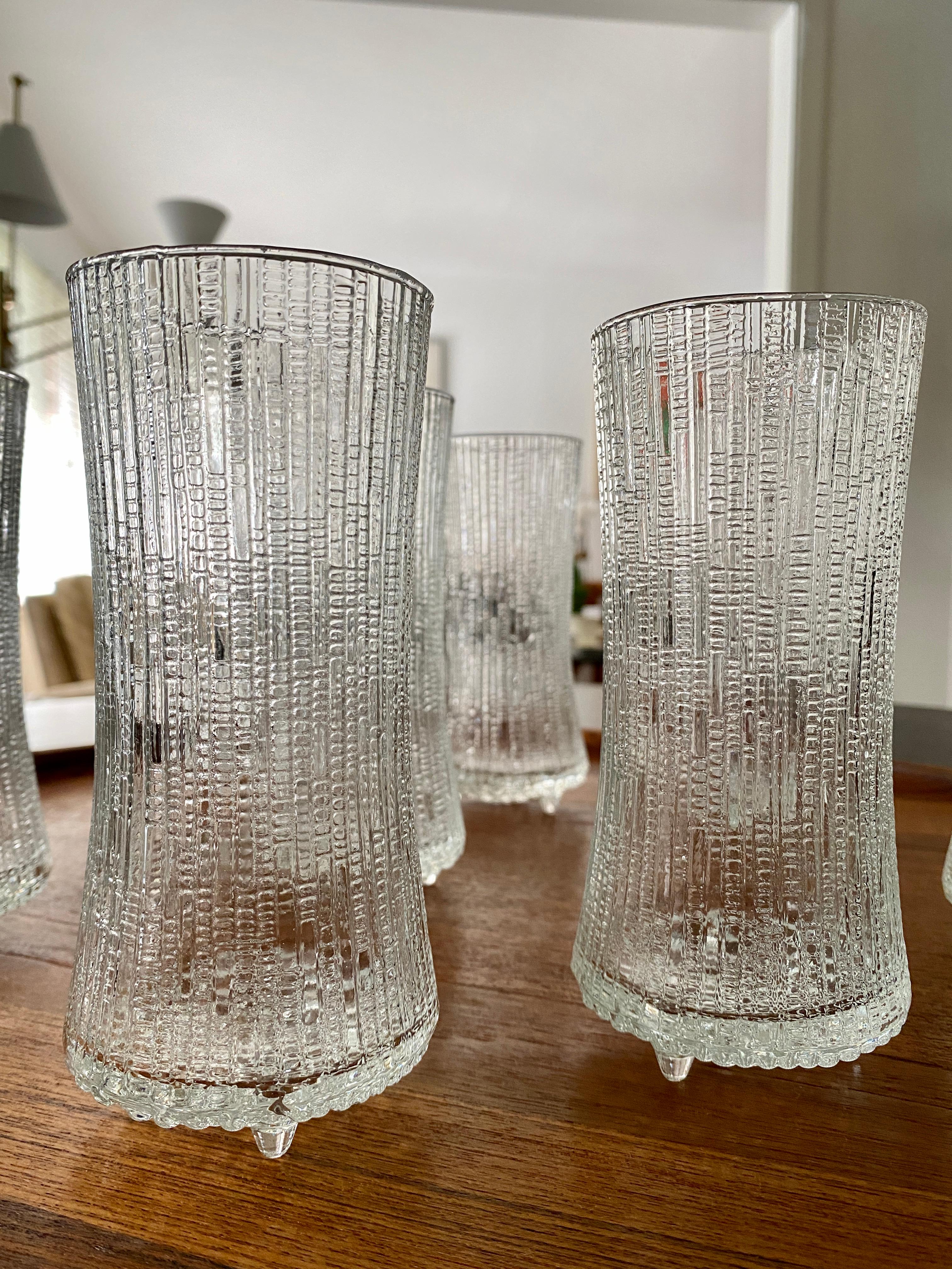 Milieu du XXe siècle 8 verres Ultima Thule de 6 pouces de haut conçus par Tapio Wirkkala pour iittala, rares. en vente