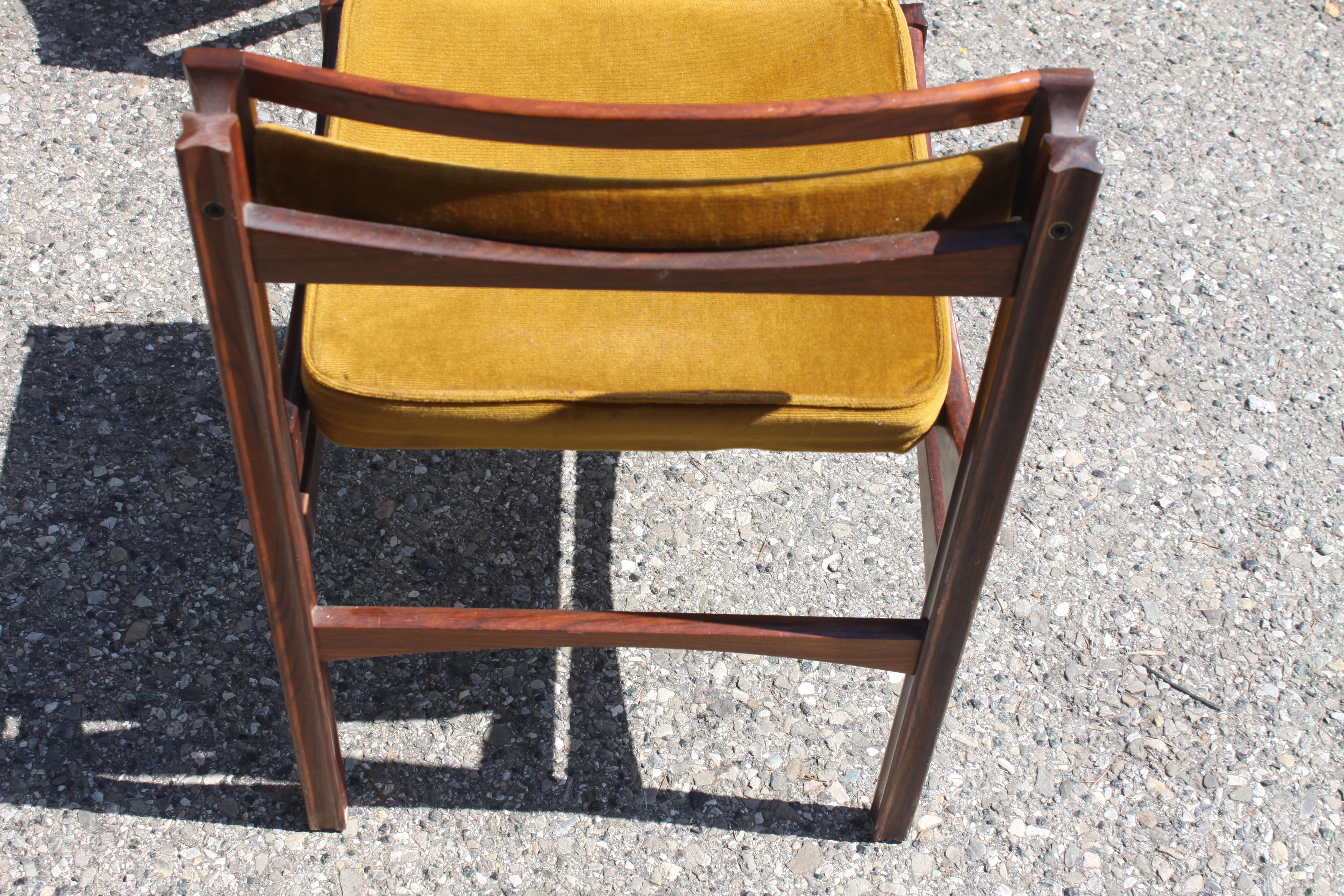 8 unique rosewood chairs sormani incredible quality For Sale 7