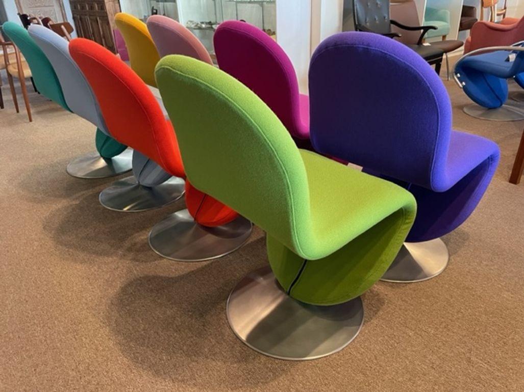 Late 20th Century 8 Verner Panton System 1-2-3 Swivel Dining Chairs For Sale