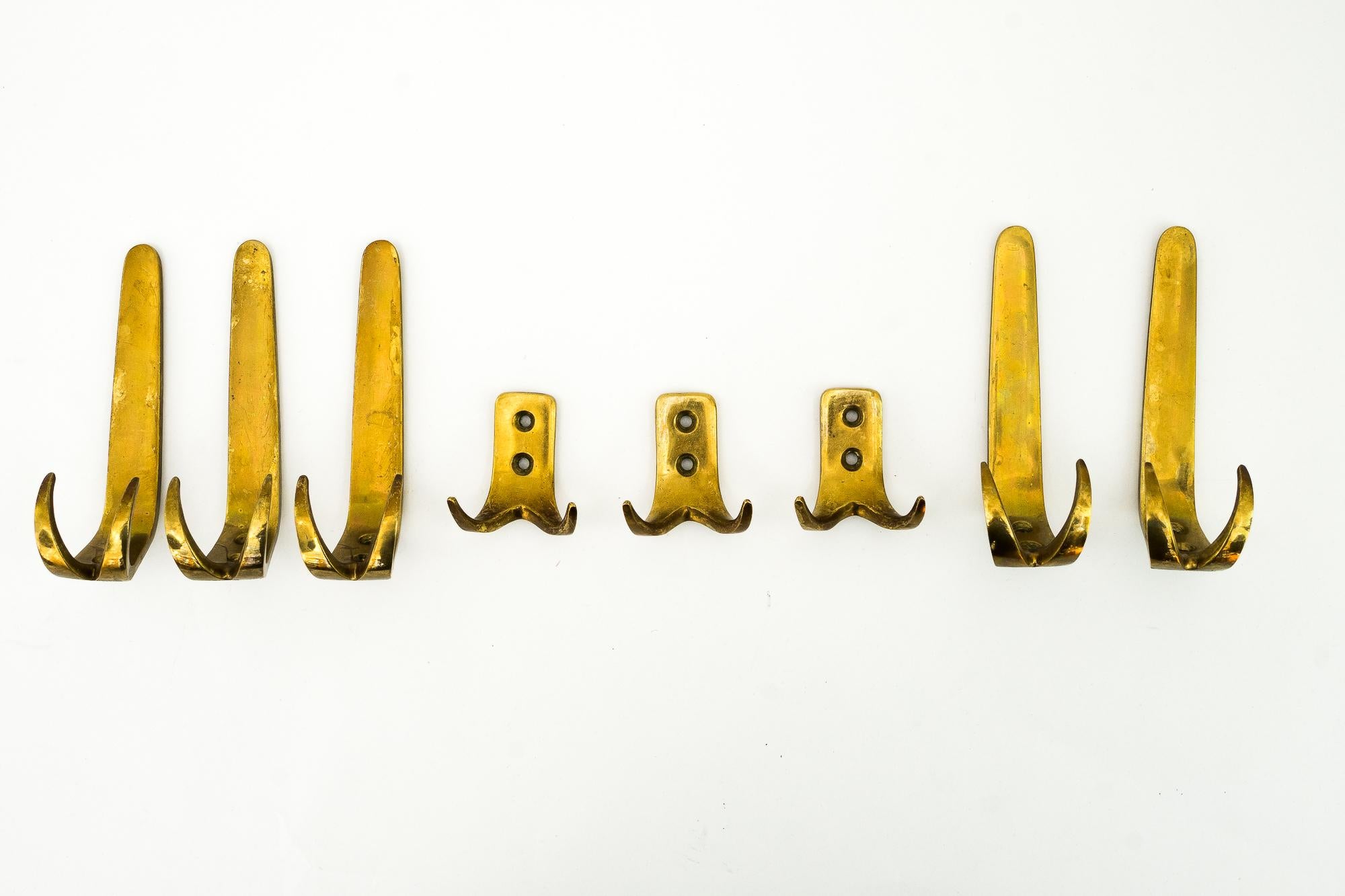 8 wall hooks, Vienna, around 1950s
Original condition
Price is for all together
The bigger ones
Measures: H 10cm
W 3.5cm
D 10cm
The smaller ones
H 5cm
W 4.5cm
D 4cm.