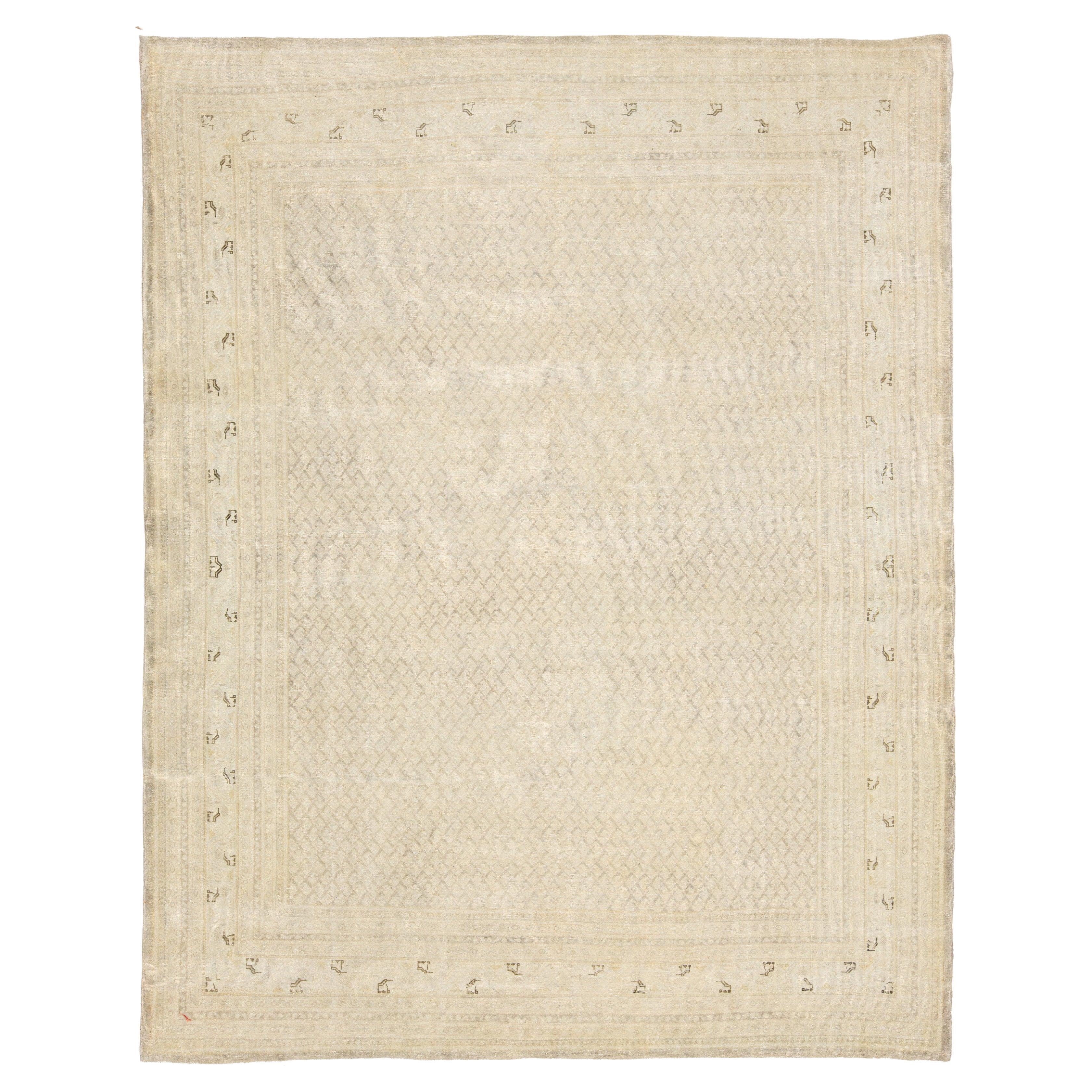8 x 10 Antiker Persischer Täbriz Wollteppich Handgefertigt in Beige mit Allover-Muster im Angebot