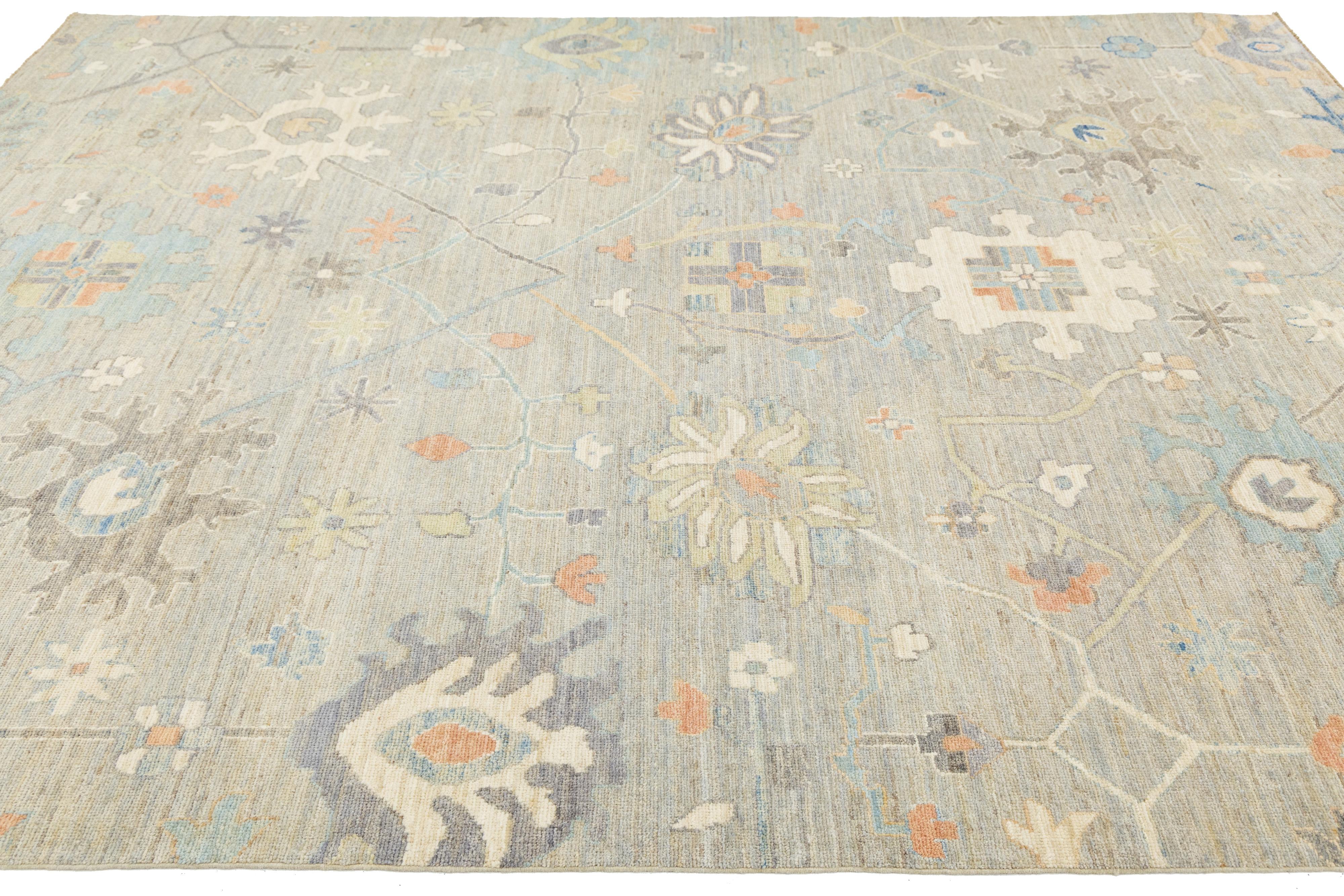 8 x 10 Beige Modern Oushak Style Wool Rug with Soft Botanical Motifs For Sale 3