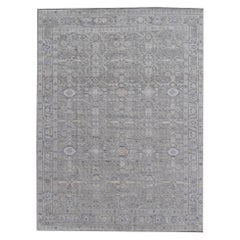 Tapis moderne gris Oushak noué à la main, à poils de laine et soie de bambou style Heriz Karaja