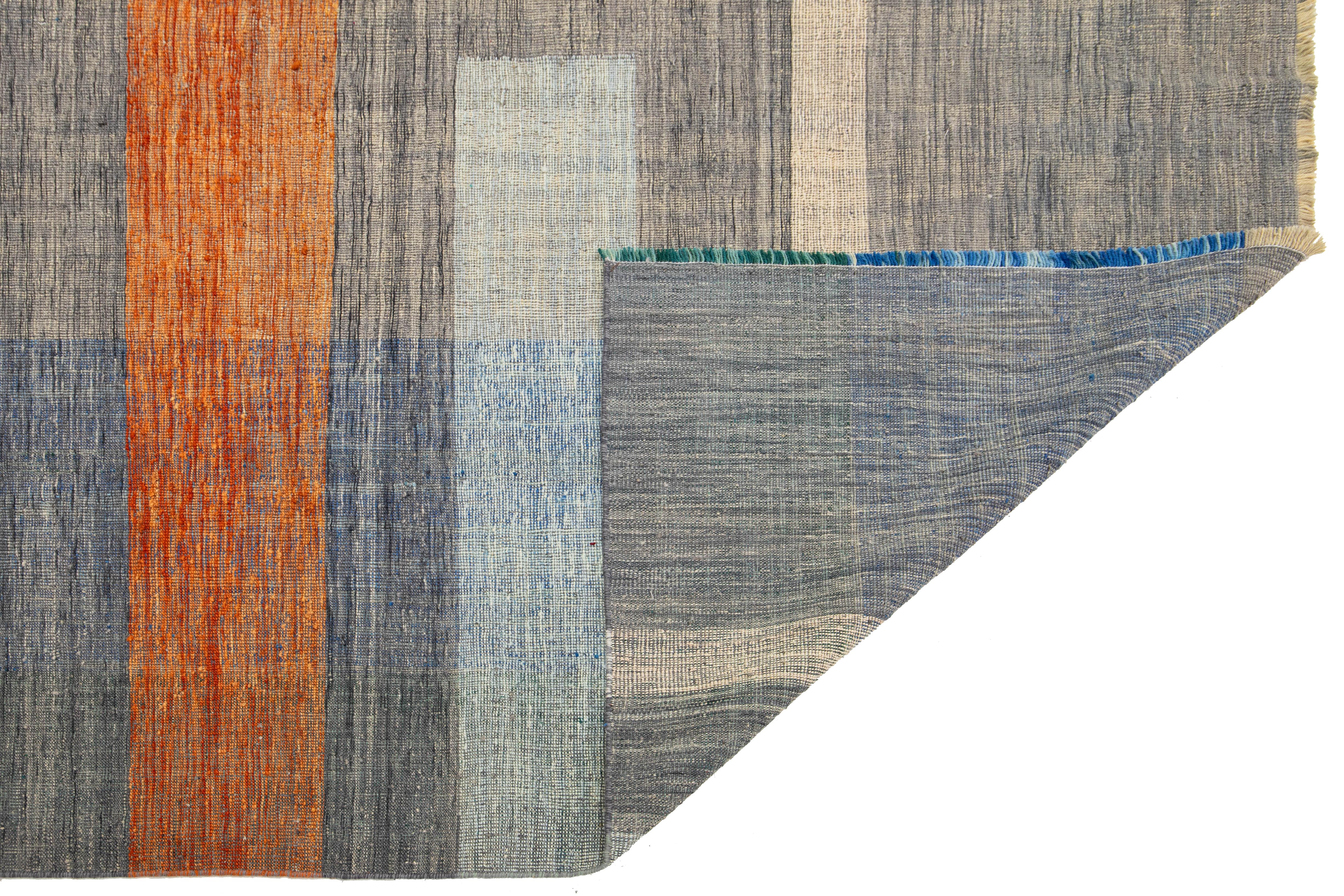Organic Modern 8 x 11 Contemporary Kilim Flatweave Multicolored Wool rug With Geometric Design For Sale