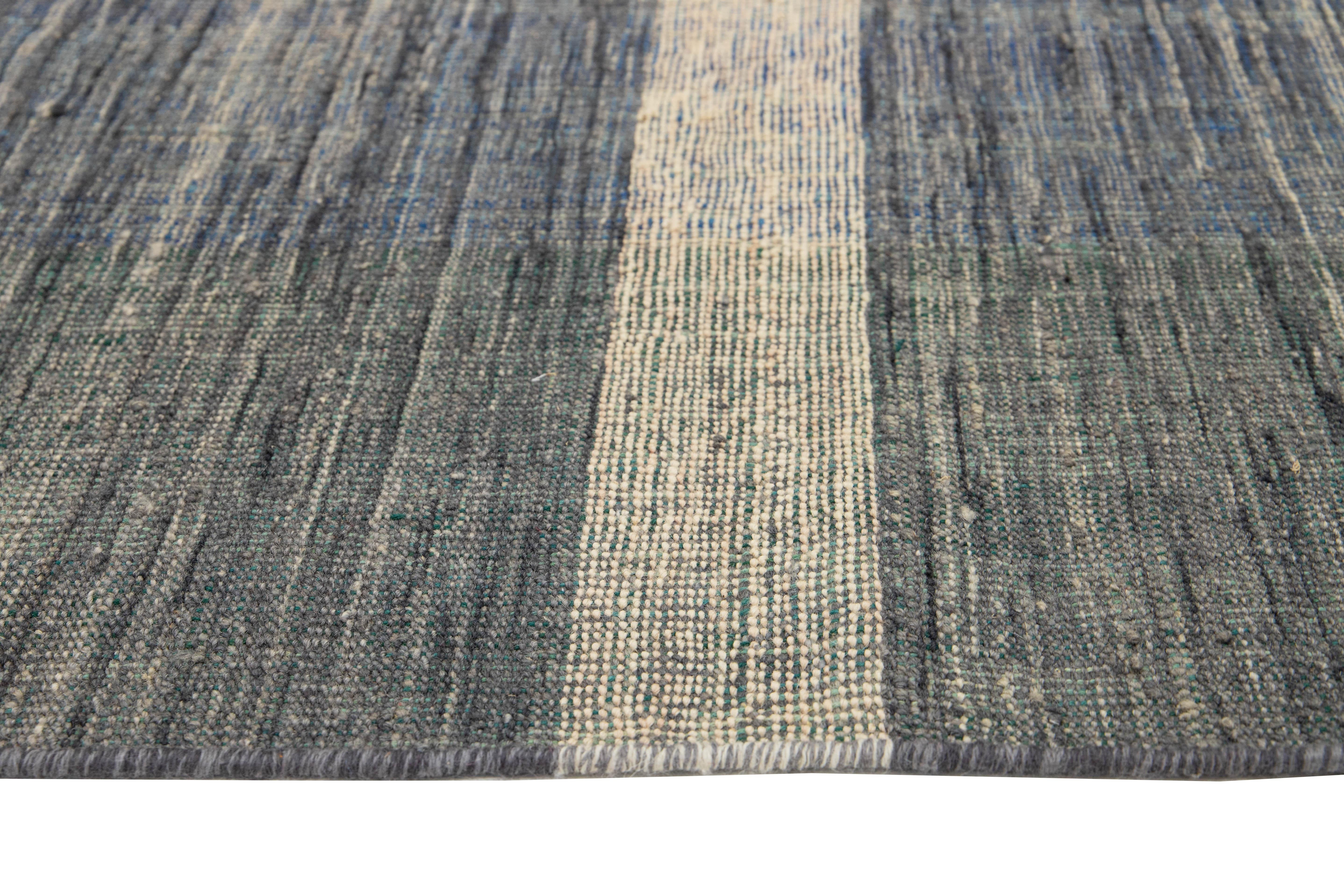 8 x 11 Contemporary Kilim Flatweave Multicolored Wool rug With Geometric Design For Sale 3