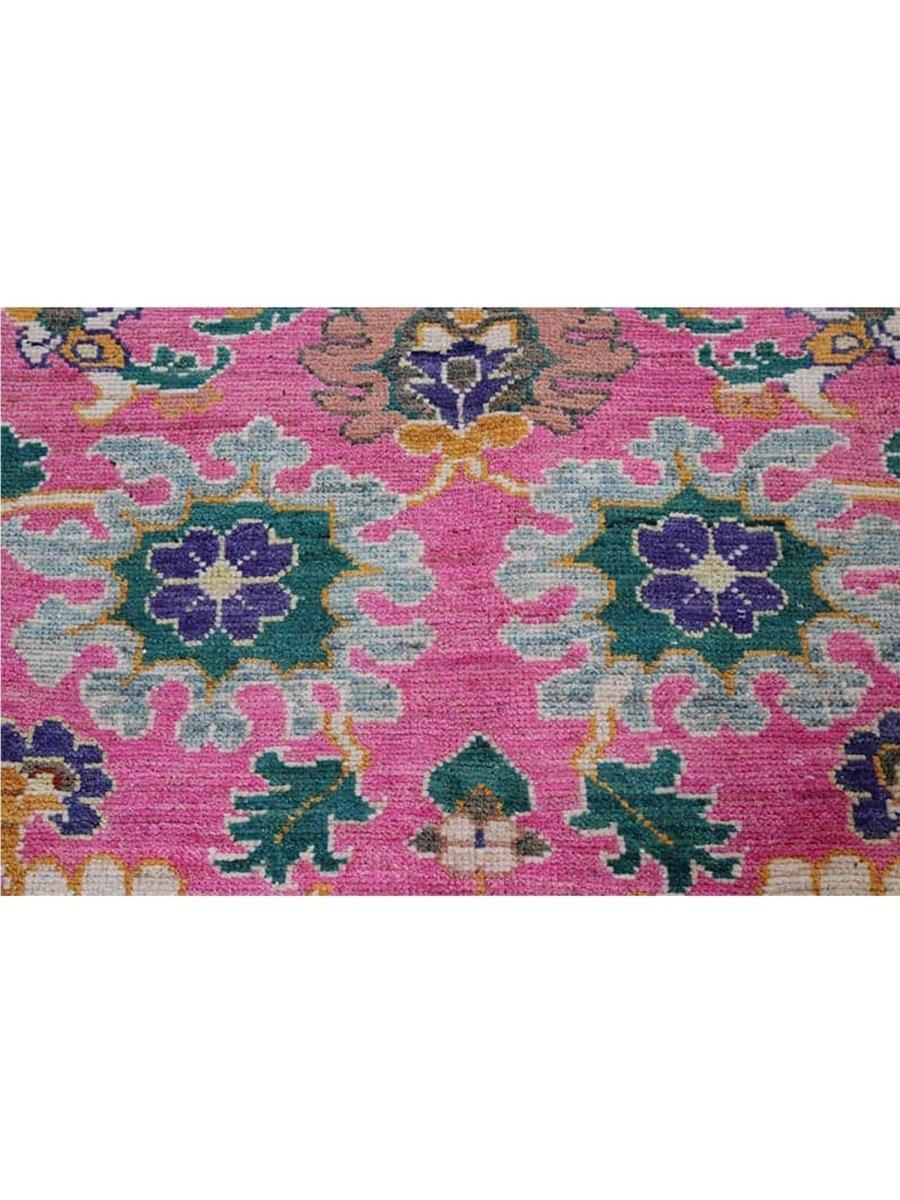 8' x 11' Persian Sultanabad Rug In Good Condition For Sale In Dallas, TX