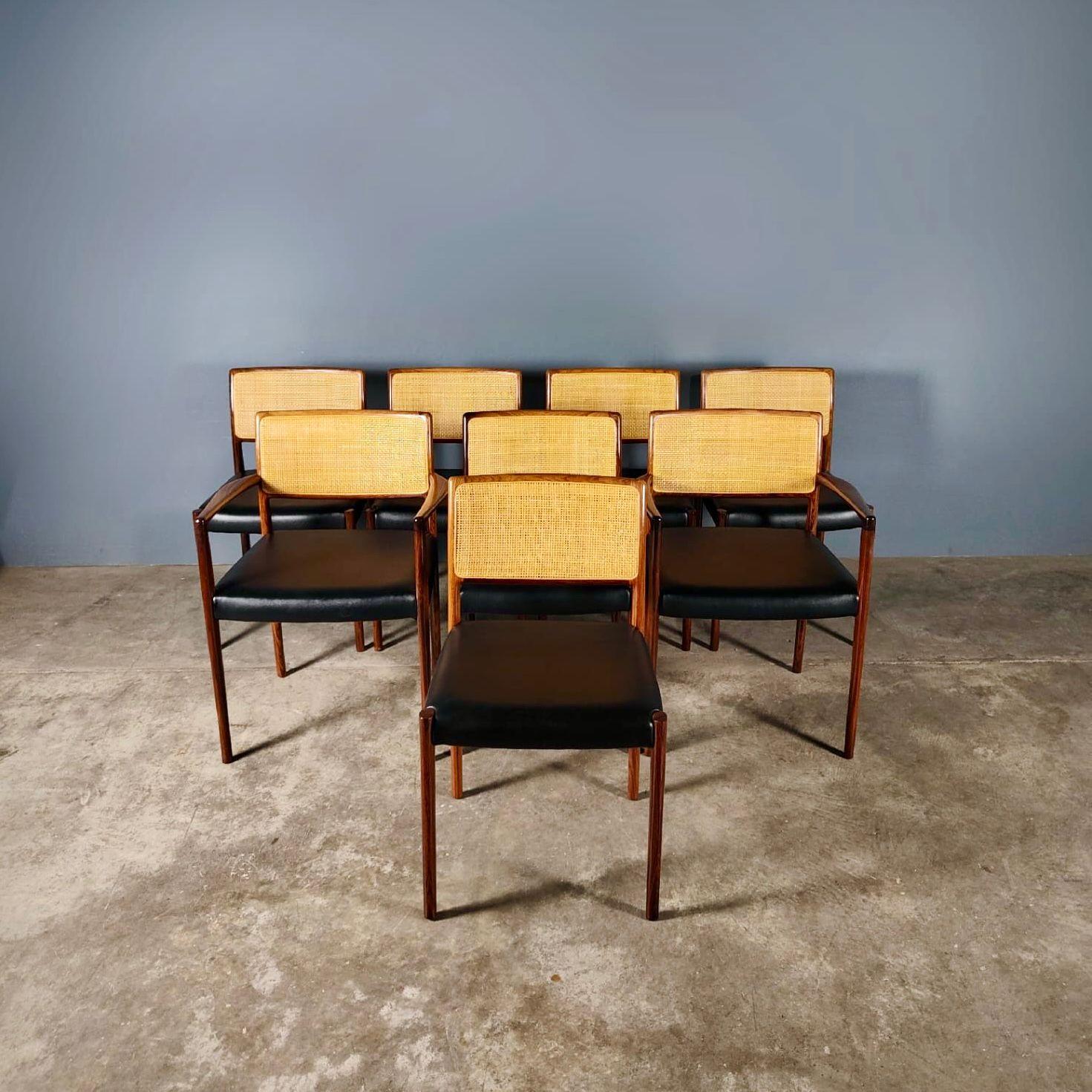 New Stock ✅

8 x Model 80 Dining Chairs by Niels Møller from J.L Møllers Mid Century Vintage Retro

This full dining chair set of eight model 80 Niels Otto Møllers offers characteristic organic shapes and the high standard of craftmanship from J.L.