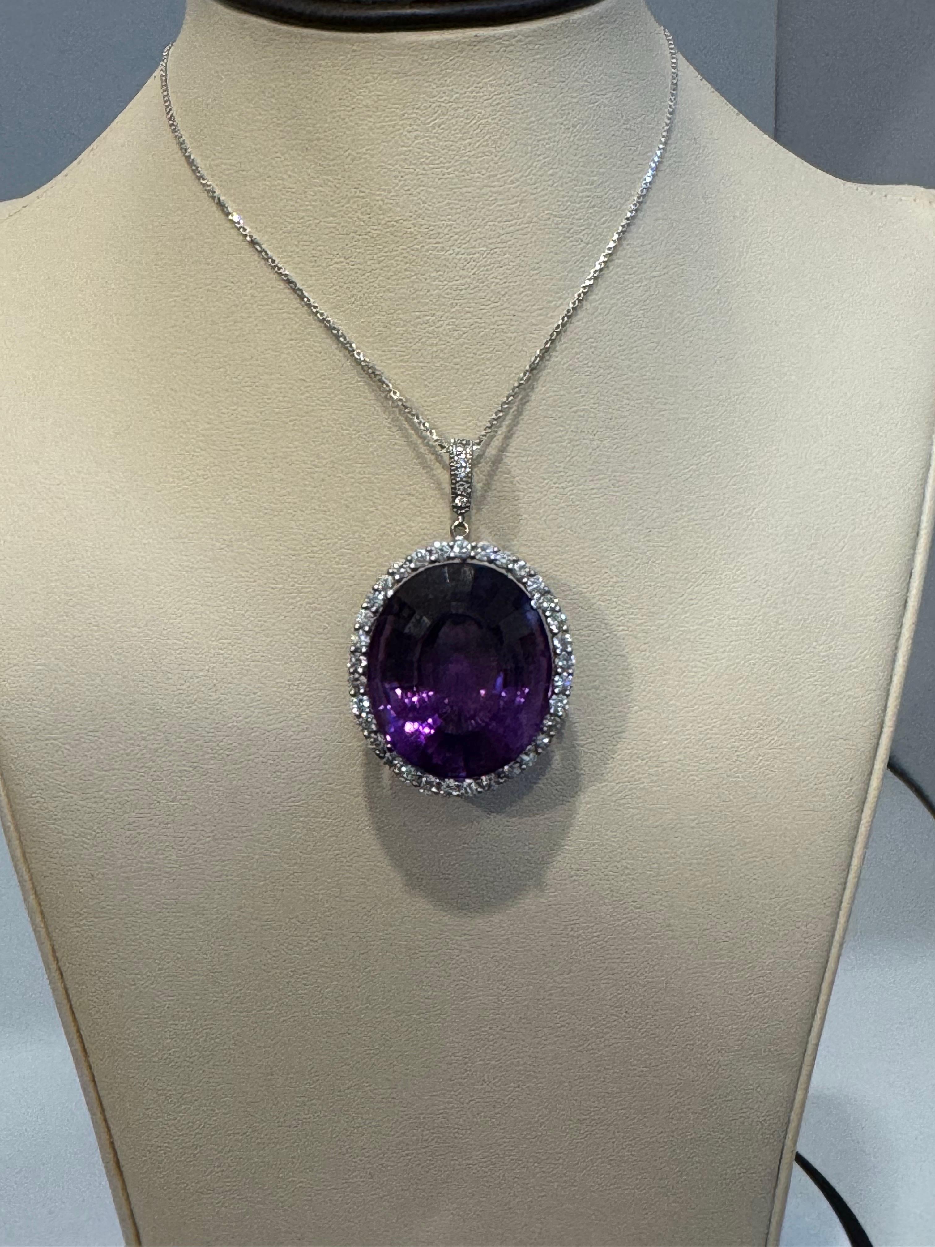 Collana con ametista da 80 carati e diamante da 3,5 carati in oro bianco 14 carati + catena In condizioni ottime in vendita a New York, NY