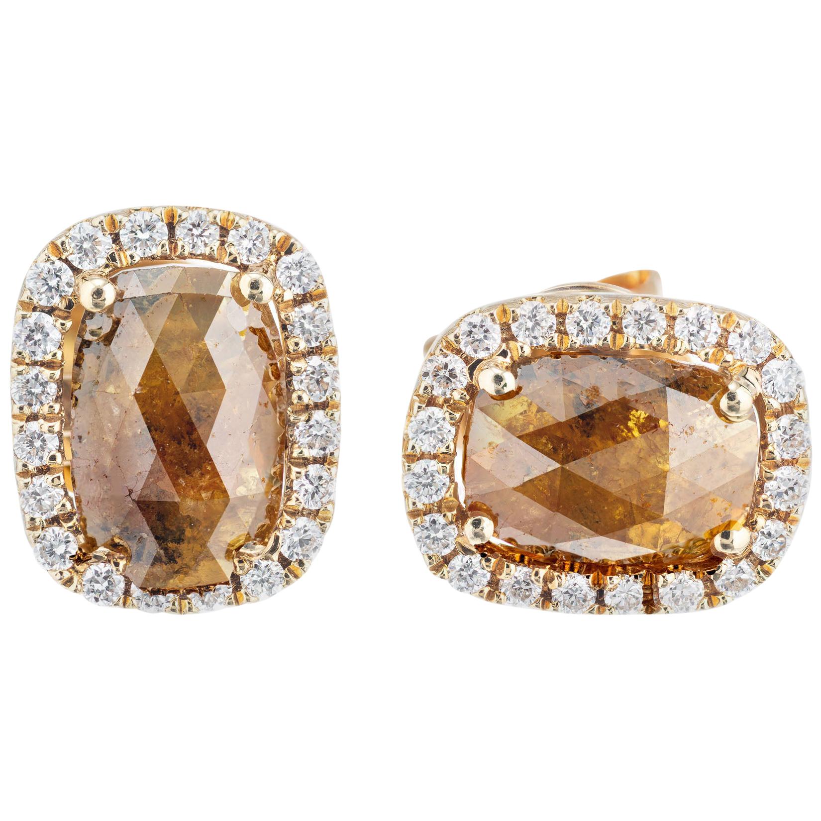 Boucles d'oreilles en or avec halo de diamants jaunes bruns et jaunes de 0,80 carat