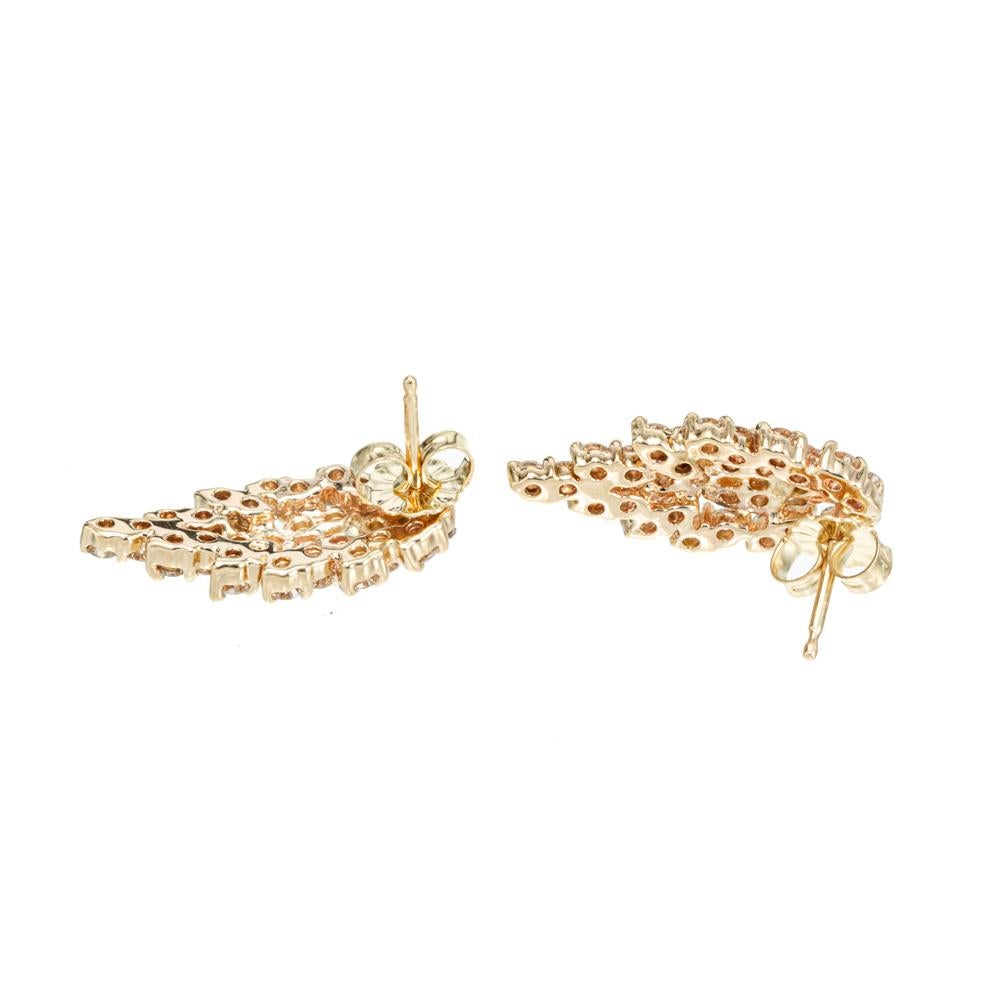 .80 Carat Diamond Yellow Gold Leaf Earrings In Good Condition In Stamford, CT