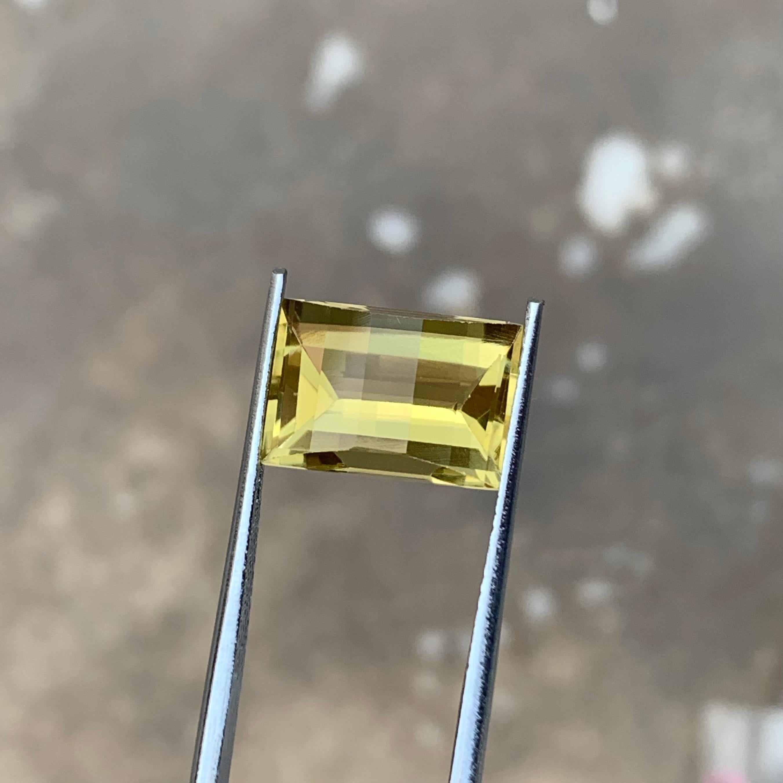 Emerald Cut 8.0 Carat Natural Loose Pixel Cut Yellow Lemon Quartz For Sale