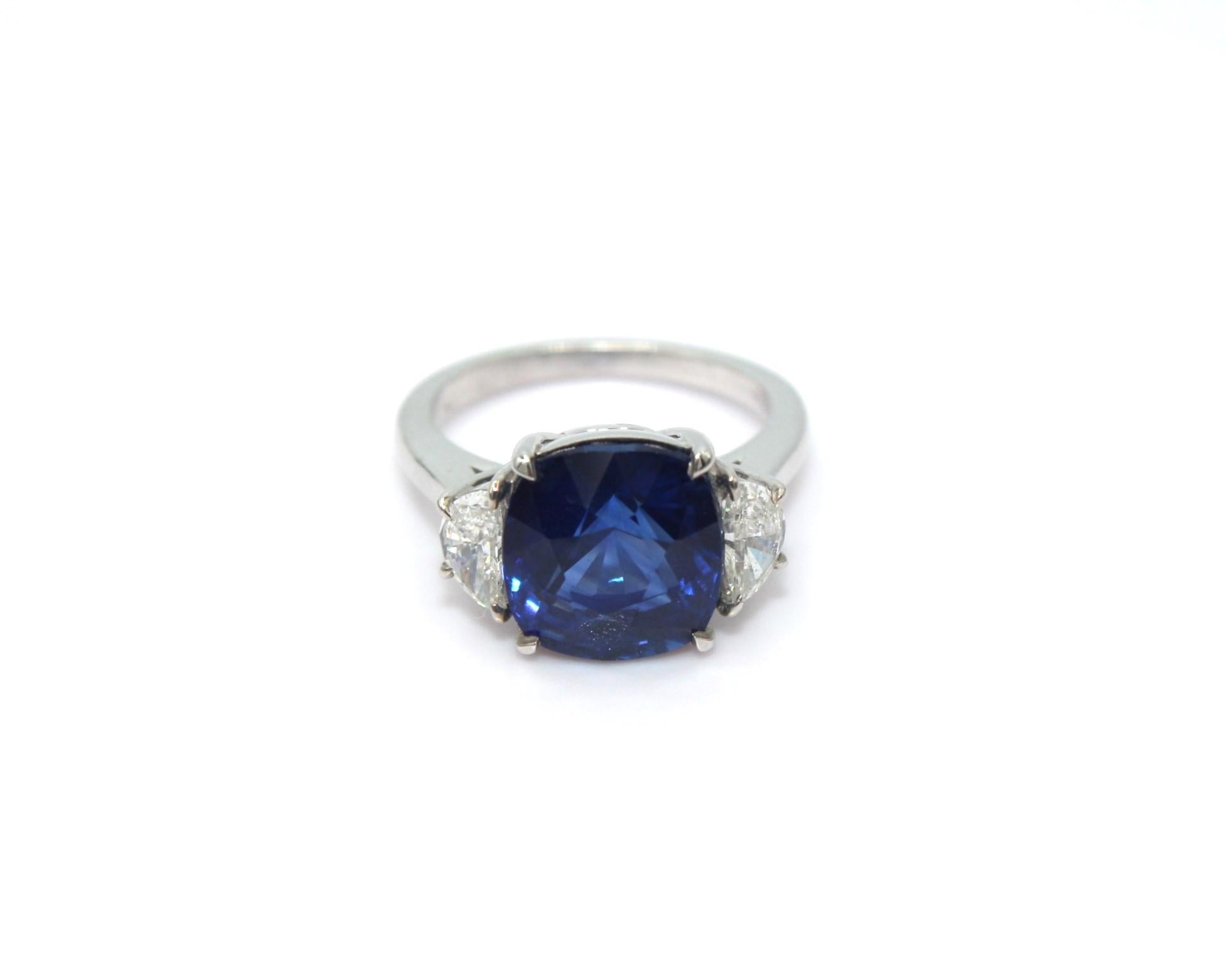 8.0 Carat Sapphire Diamond Ring For Sale 1