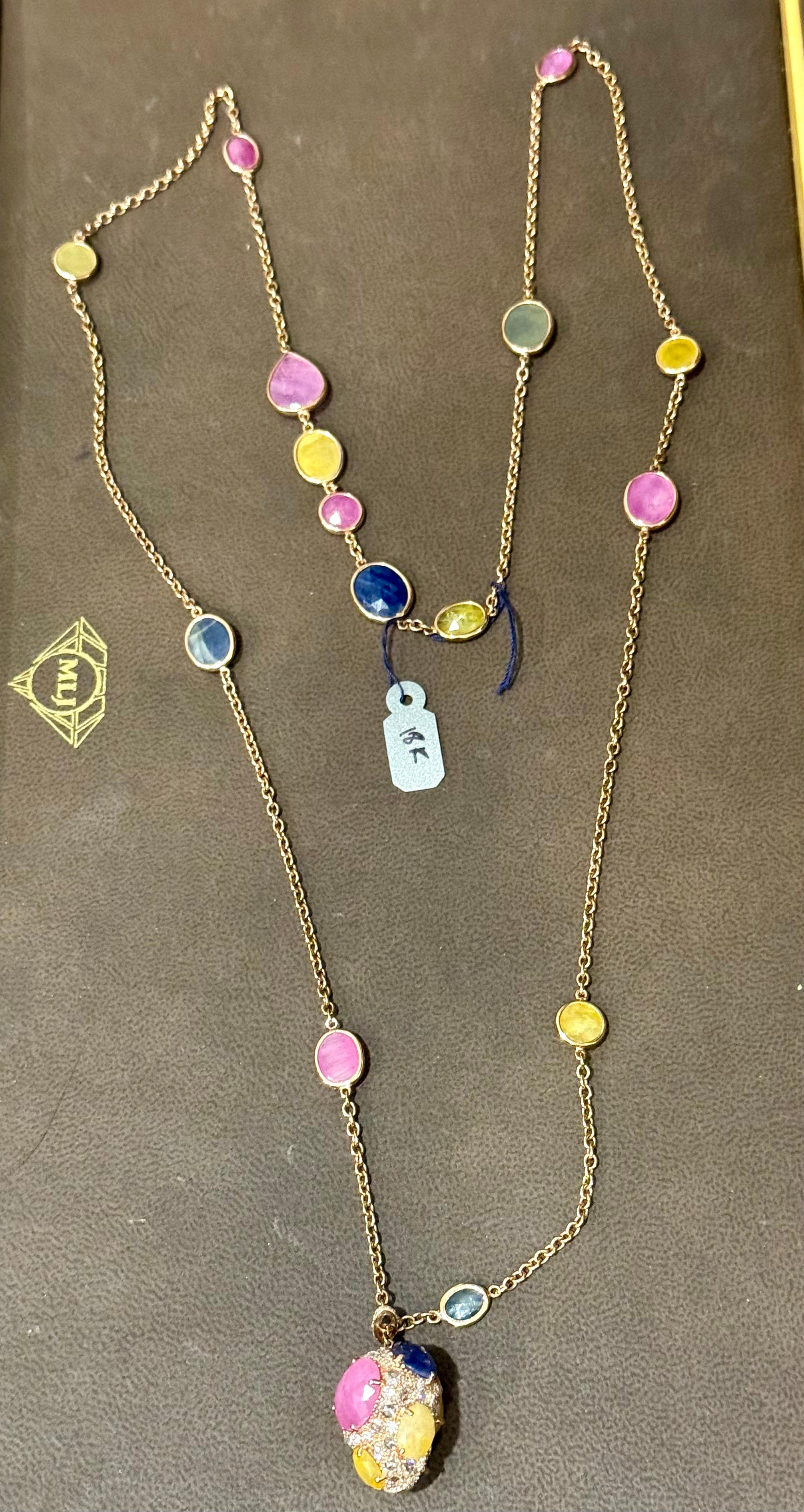 Collana con castone e zaffiri multipli incastonati da 80 carati e con diamanti in oro 18 carati, lunghezza 35