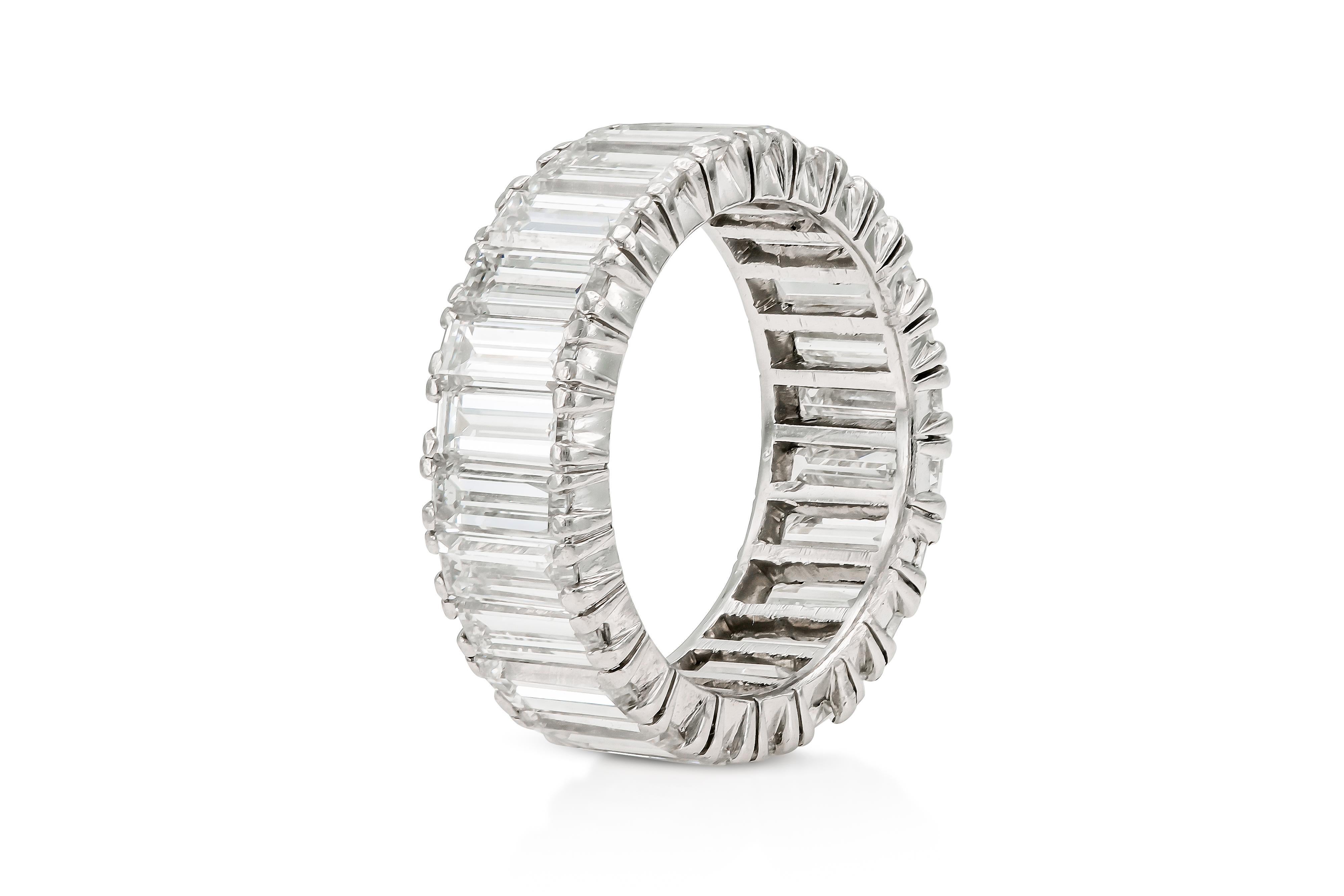 8.00 Carat Baguette Cut Diamond Eternity Band (Baguetteschliff) im Angebot