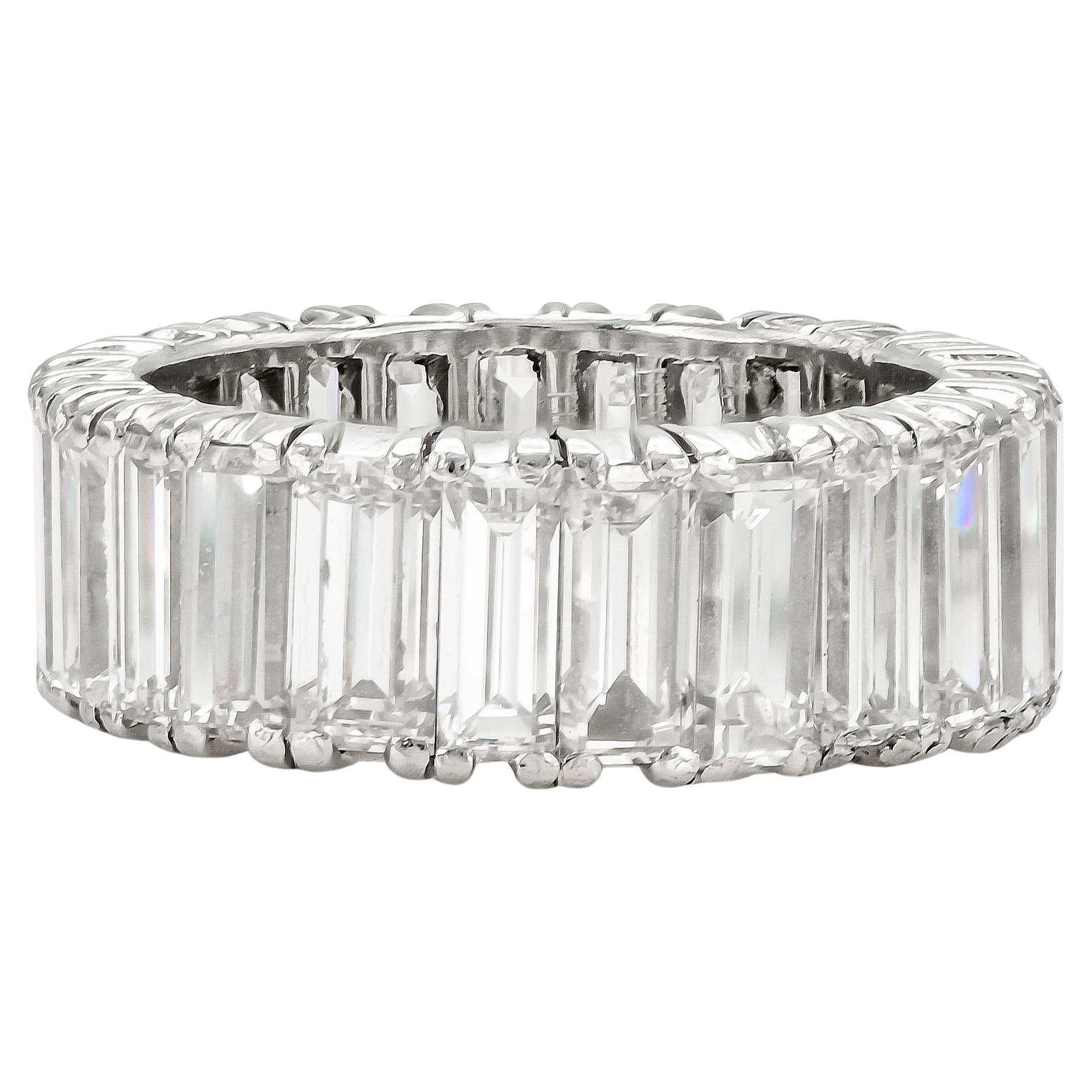 8.00 Carat Baguette Cut Diamond Eternity Band im Angebot