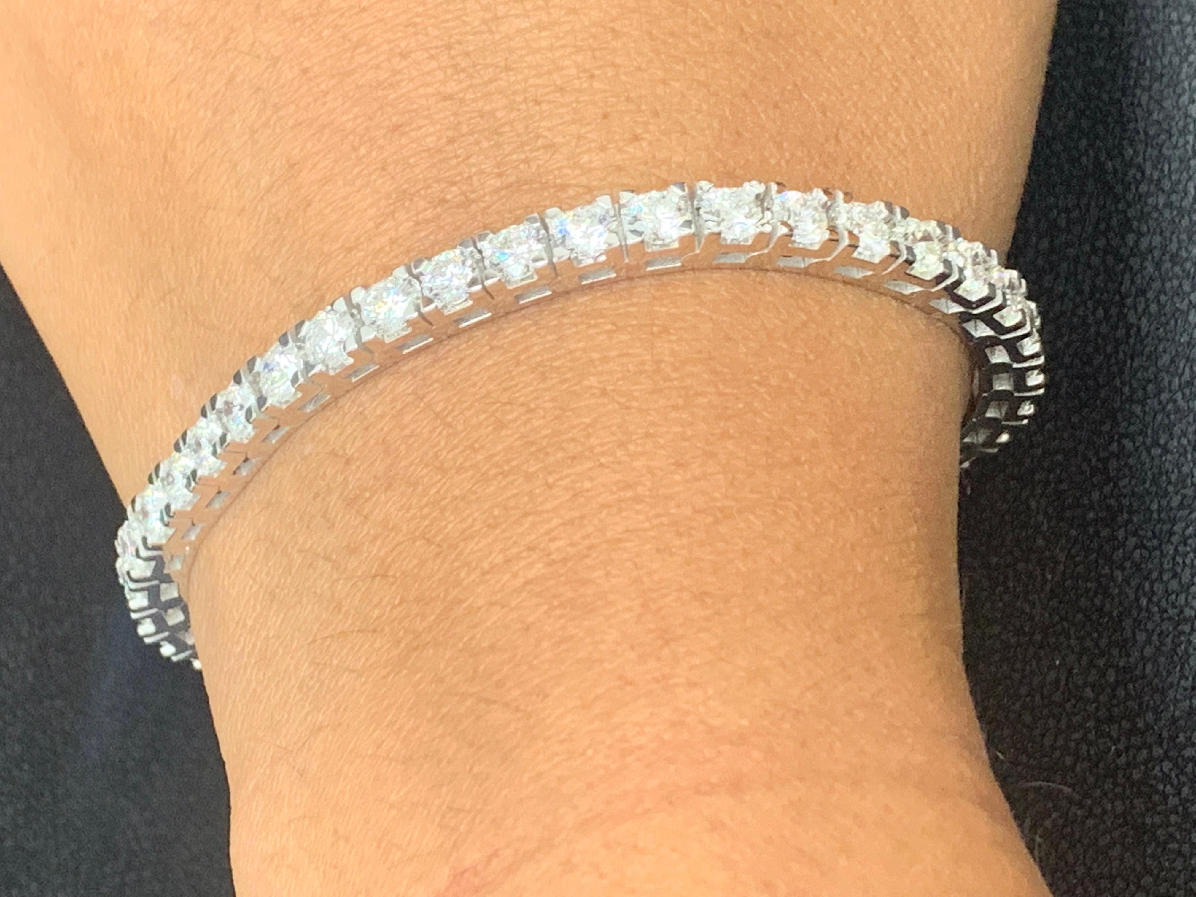 Bracelet de tennis en or blanc 14 carats, diamant rond taillé en brillant de 8,00 carats Pour femmes en vente