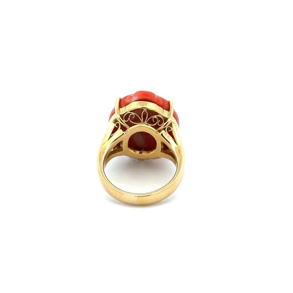 8,00 Karat geschnitzter roter Koralle Skarabäuskäfer Gold Vintage Solitär Ring (Ovalschliff) im Angebot
