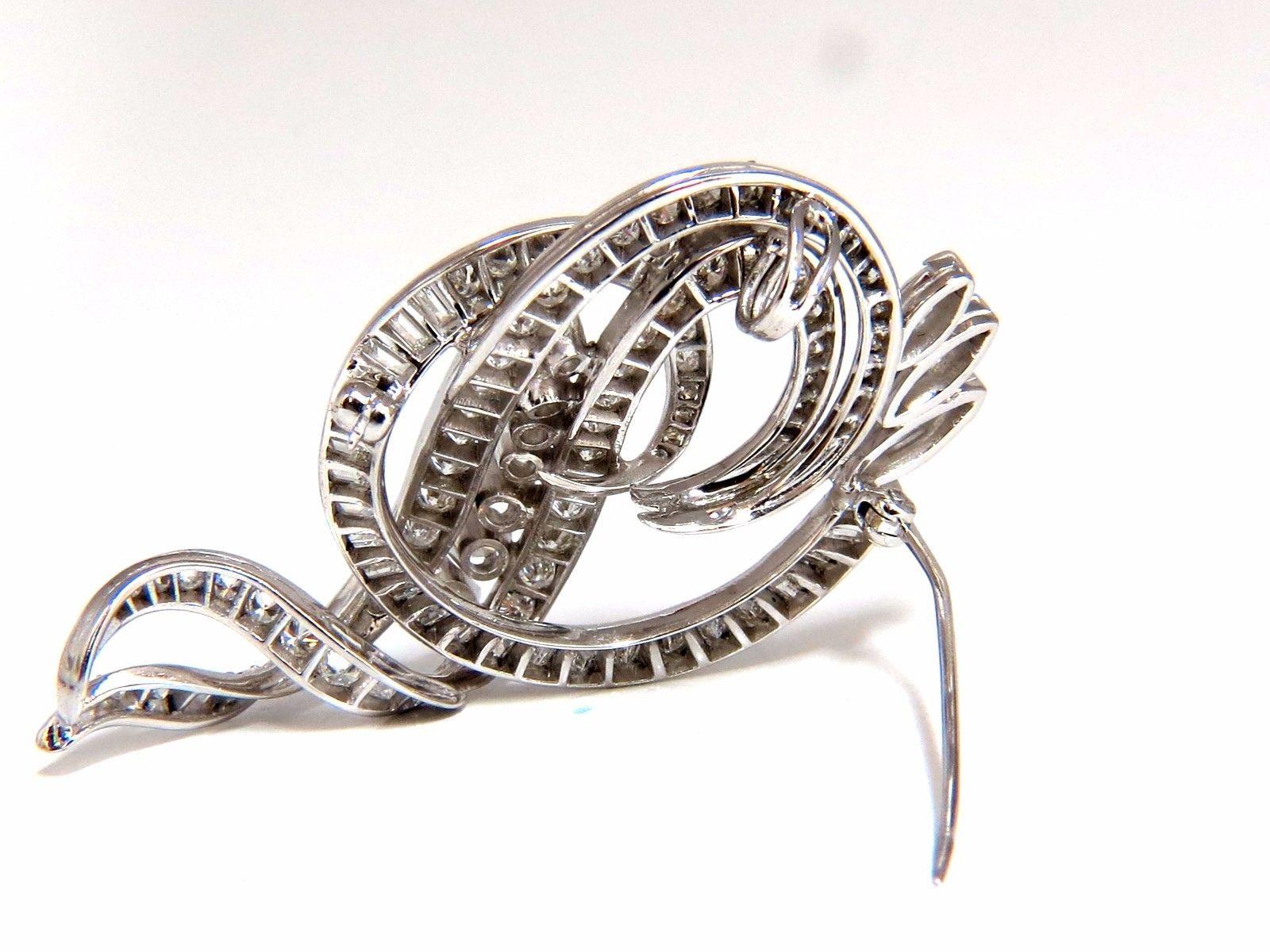8.00 Carat Diamonds Platinum Art Deco Style Brooch In Excellent Condition For Sale In New York, NY