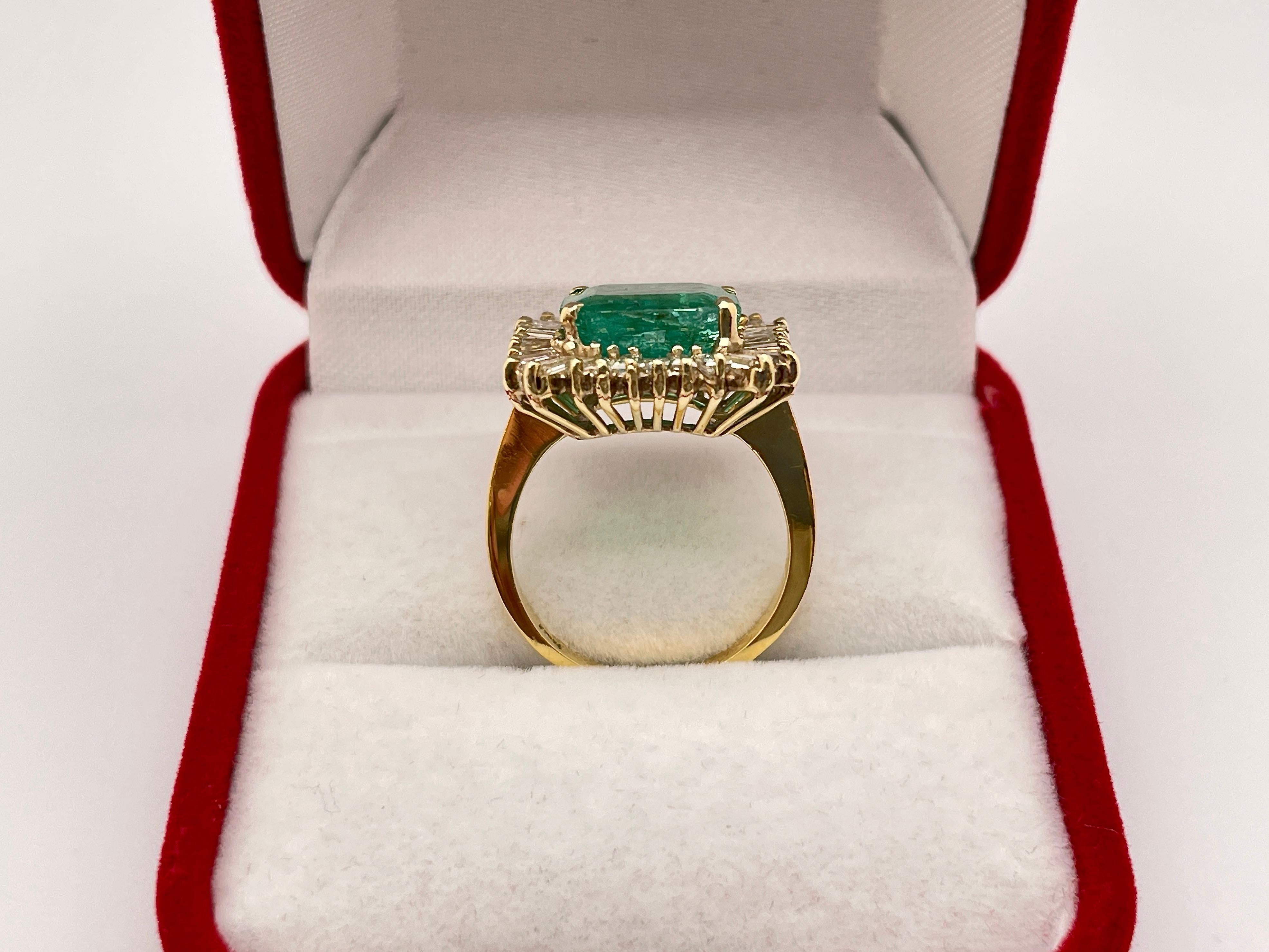 8.00 Carat Emerald Diamond 18 Karat Yellow Gold Ring For Sale 12