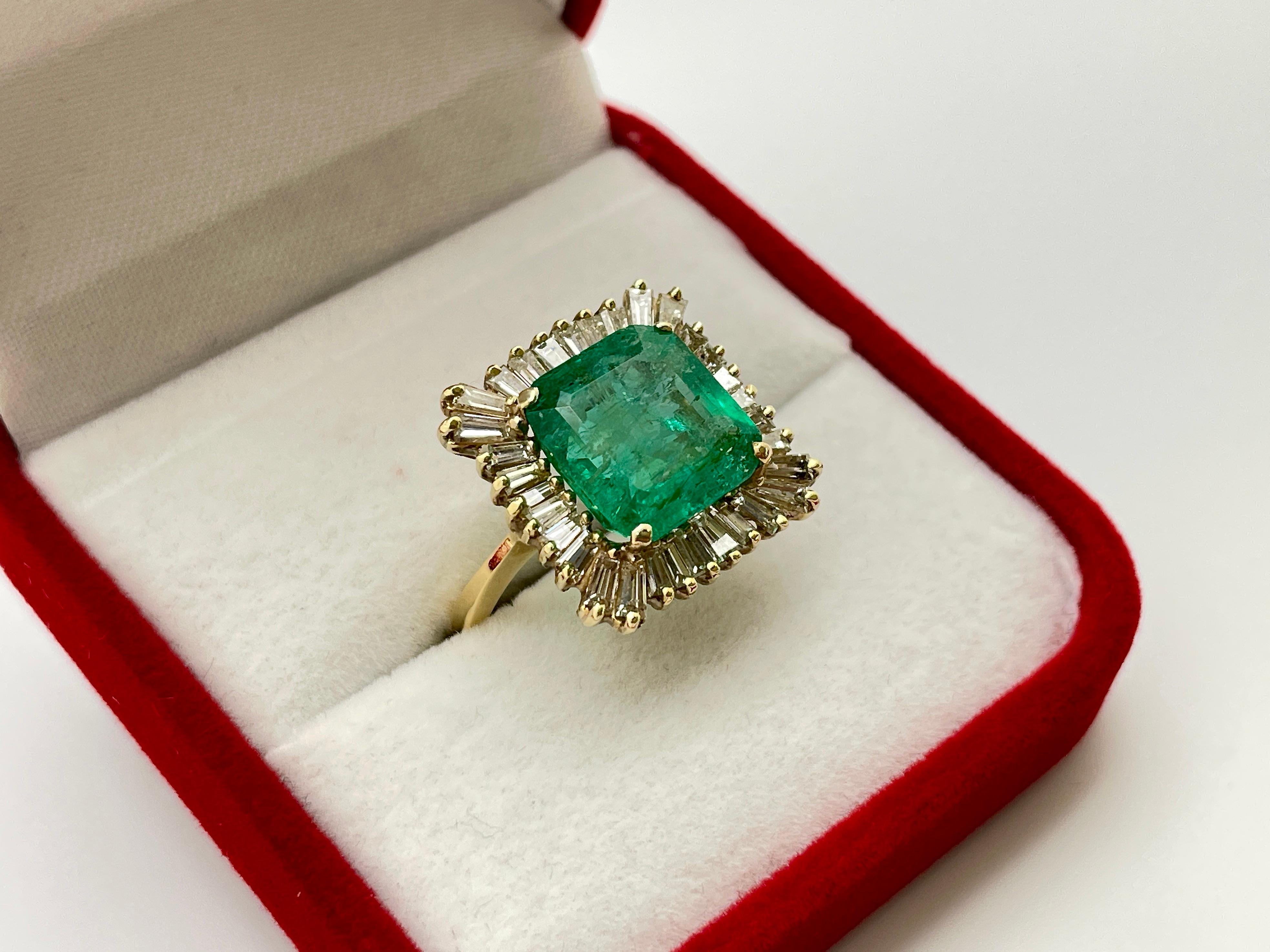 8.00 Carat Emerald Diamond 18 Karat Yellow Gold Ring For Sale 14