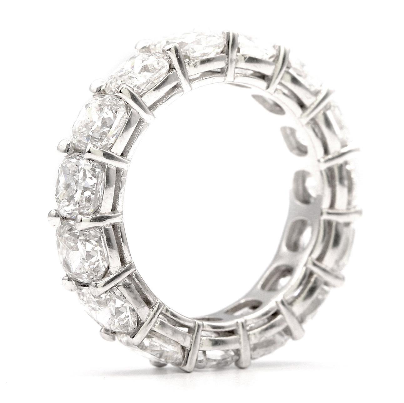 8.00 carats of 15 Stones of Cushion Cut Diamonds G, VVS in an eternity ring.
Mounted in Platinum.
Ring Size 5.75