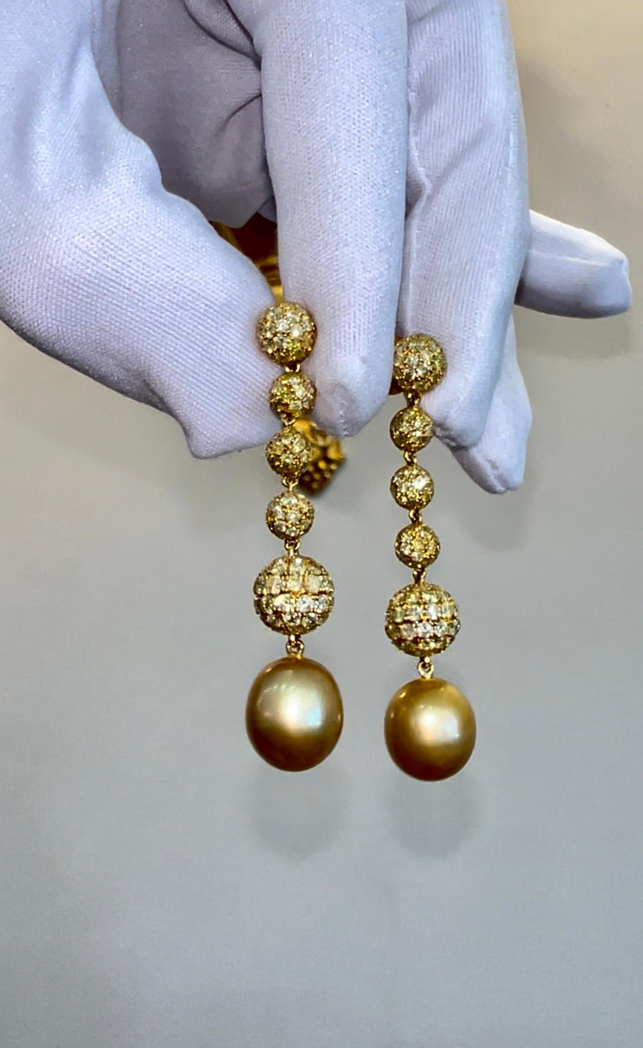 8.00 Carat Fancy Yellow Pave Diamond Ball Boucle d'oreille 3D Ball en or jaune 18k Pour femmes en vente