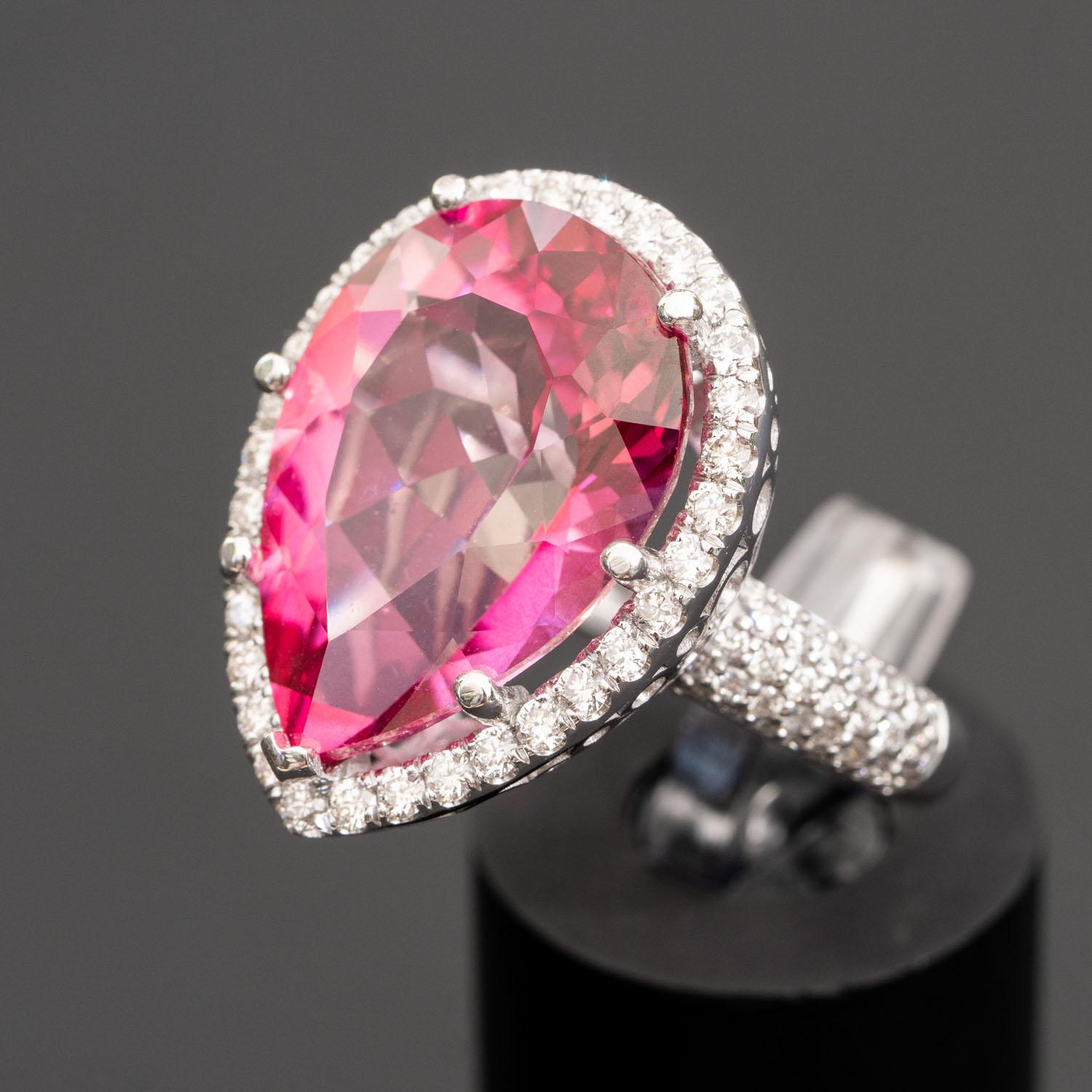 8,00 Karat natürlicher rosa Topas Ring mit 1,20 Karat natürlichen Diamanten als Statement im Zustand „Neu“ im Angebot in Ramat Gan, IL