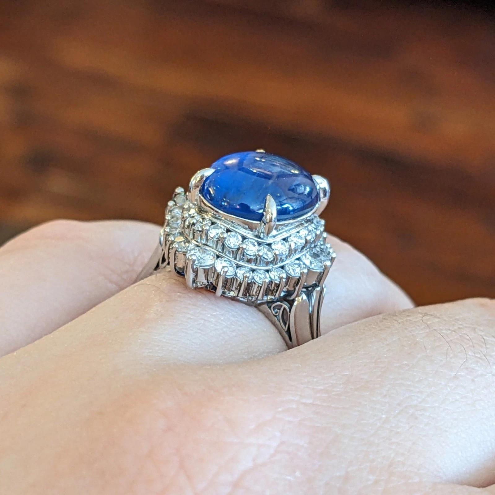 8.00 carat Oval Blue Star Sapphire & Diamond Ring in Platinum In Excellent Condition For Sale In La Jolla, CA