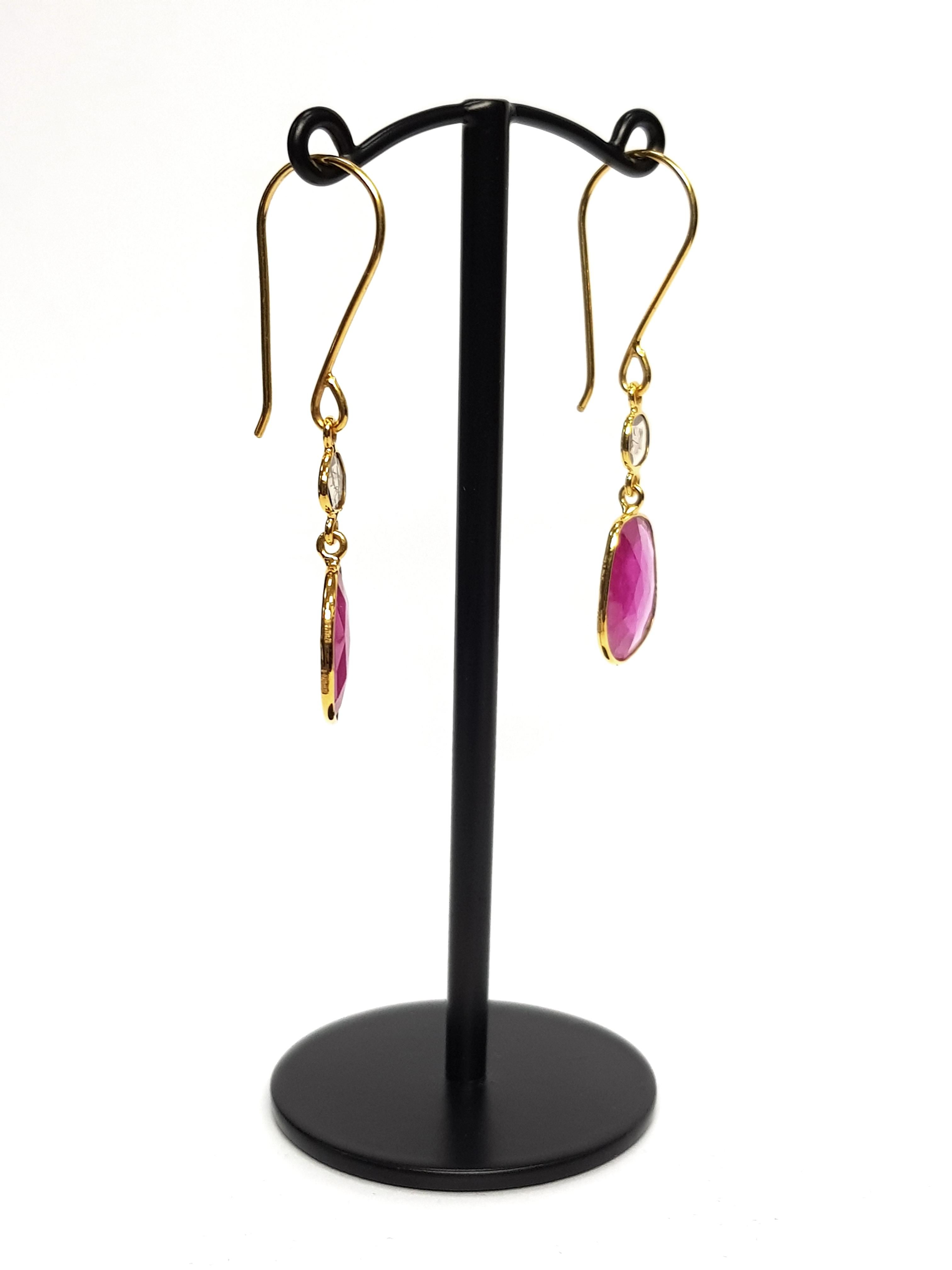 Taille rose Boucles d'oreilles artisanales en or jaune 18 carats avec diamants et rubis taille rose de 8,00 carats en vente