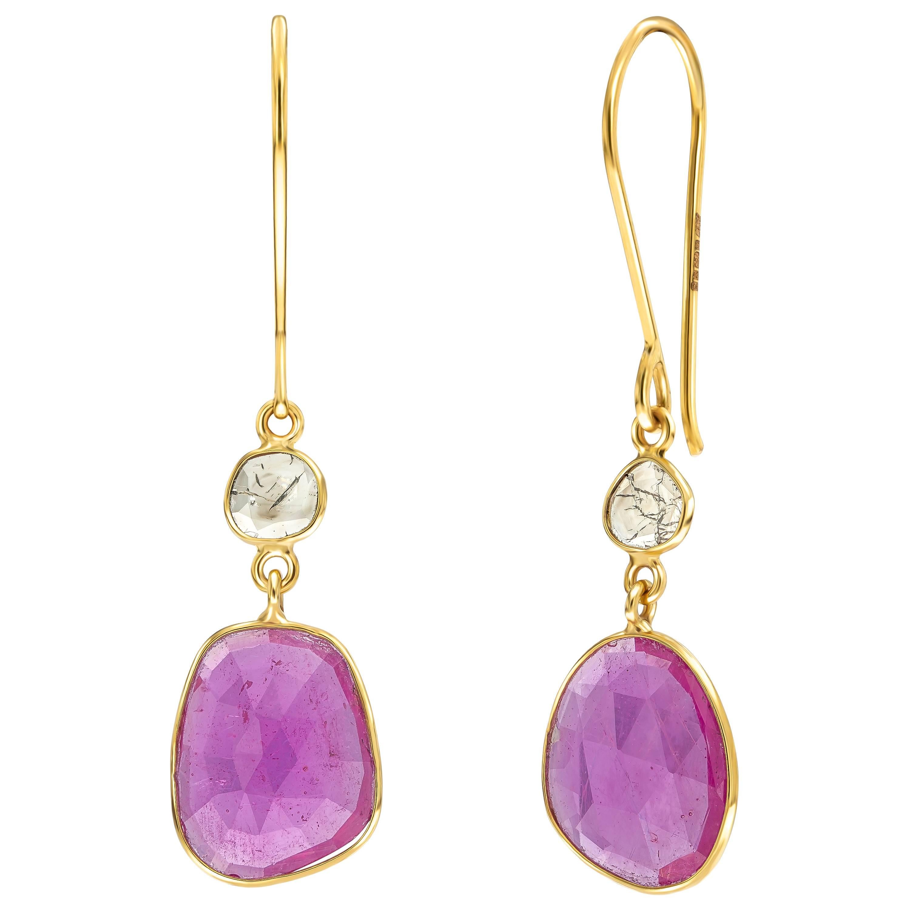 Boucles d'oreilles artisanales en or jaune 18 carats avec diamants et rubis taille rose de 8,00 carats en vente